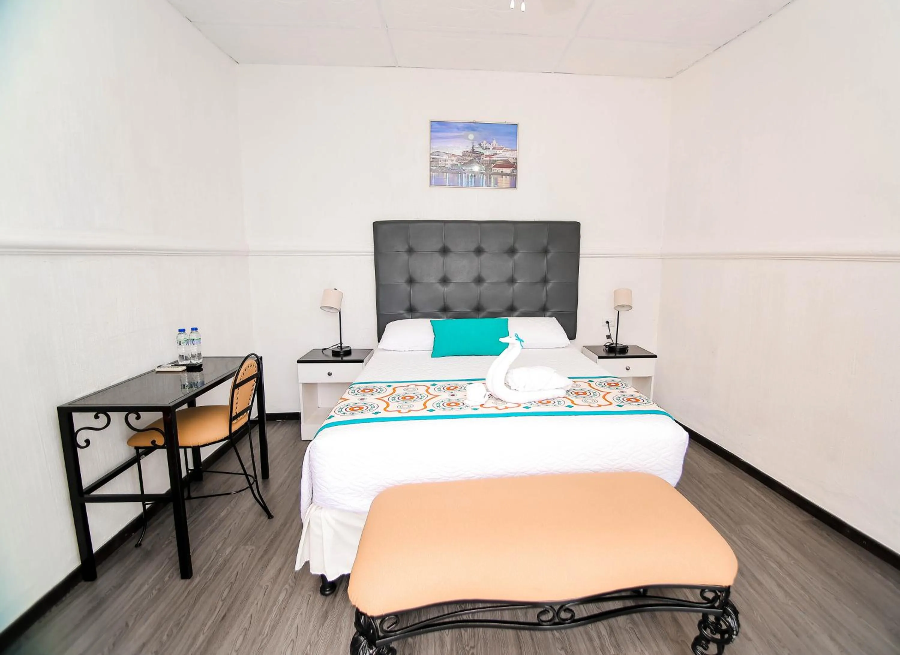 Bed in Hotel Villa del Lago