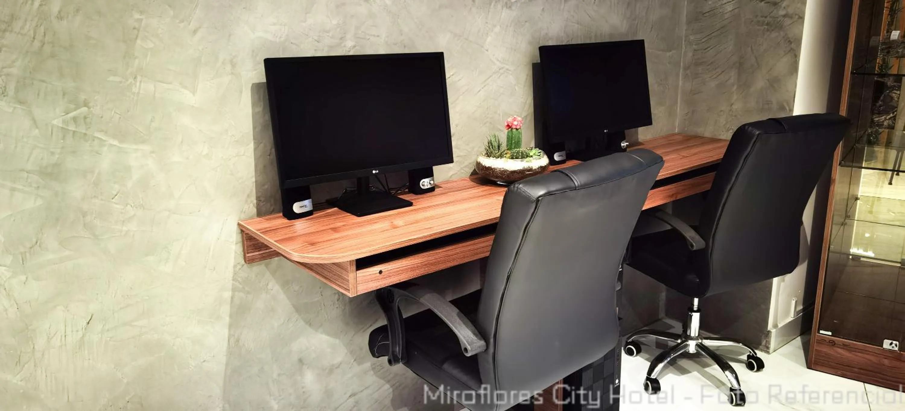 internet in MIRAFLORES CITY HOTEL