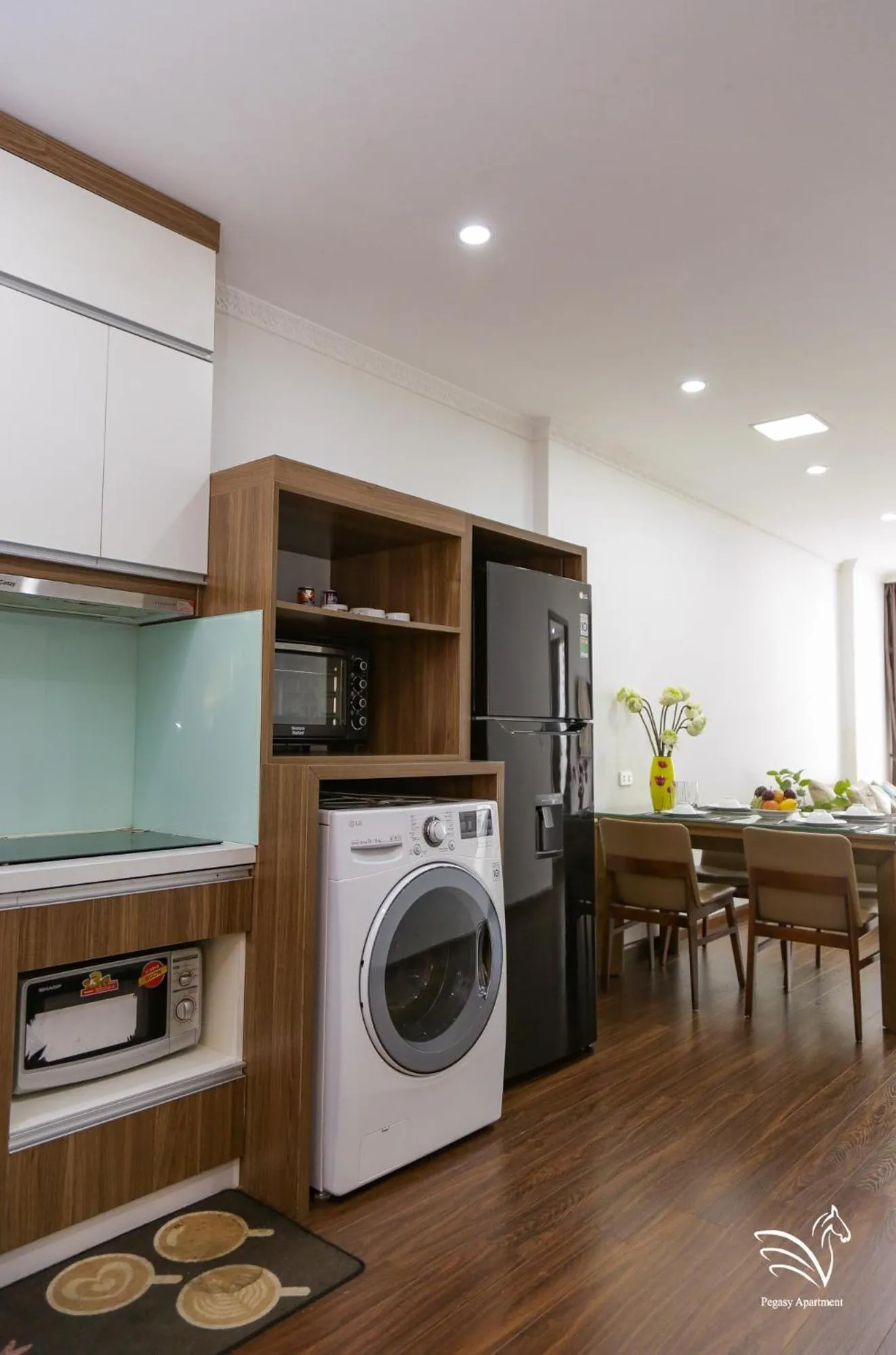 Restaurant/places to eat in Pegasy Apartments & Travel