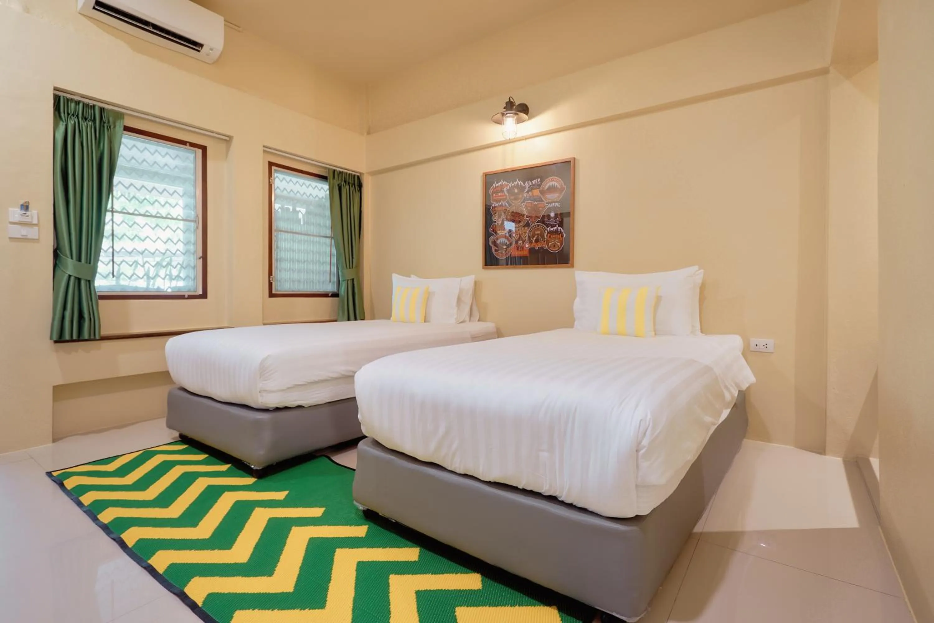 Bed in Sawasdee Lagoon Camping & Restaurant