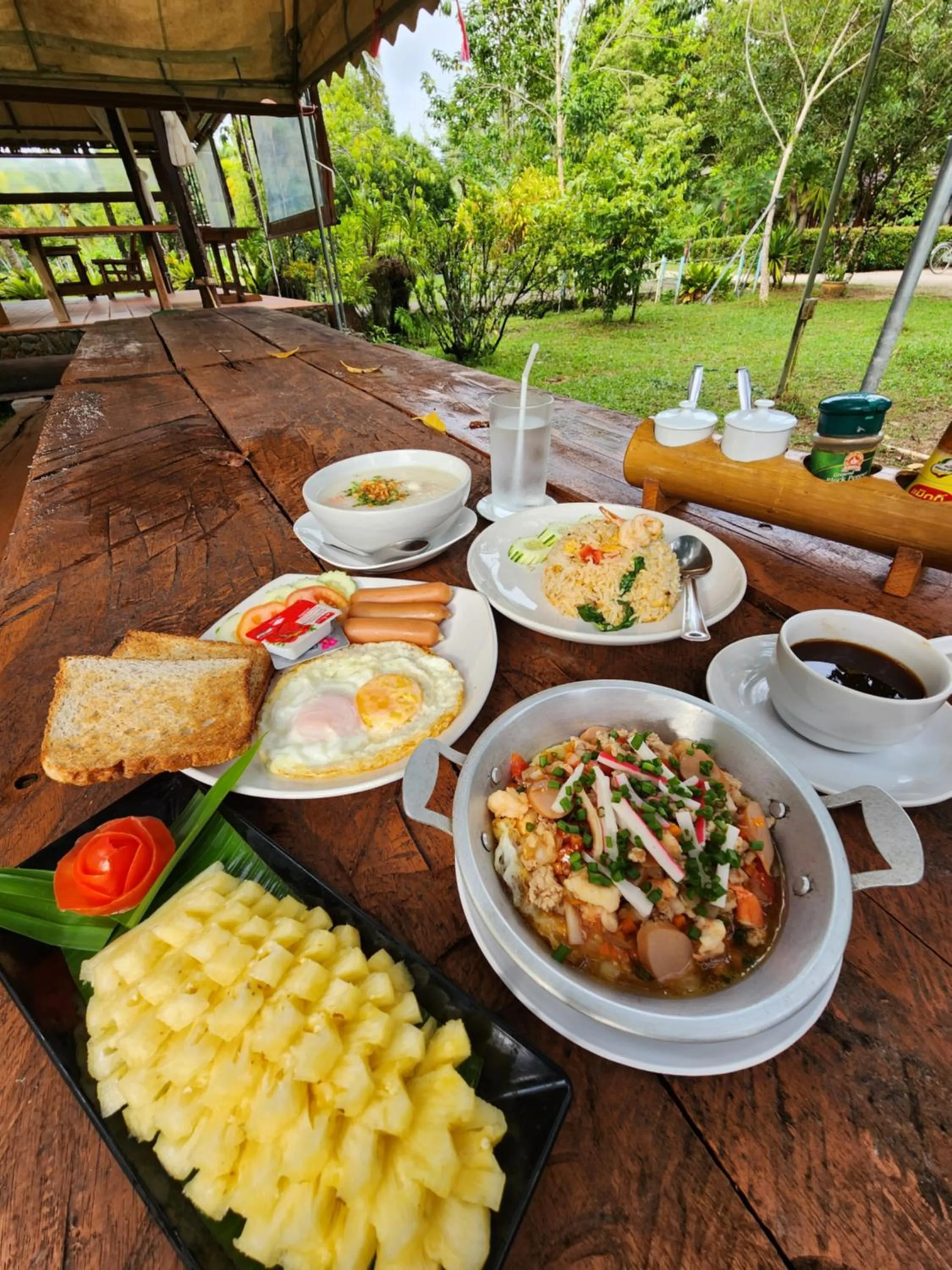 Restaurant/places to eat in Sawasdee Lagoon Camping & Restaurant