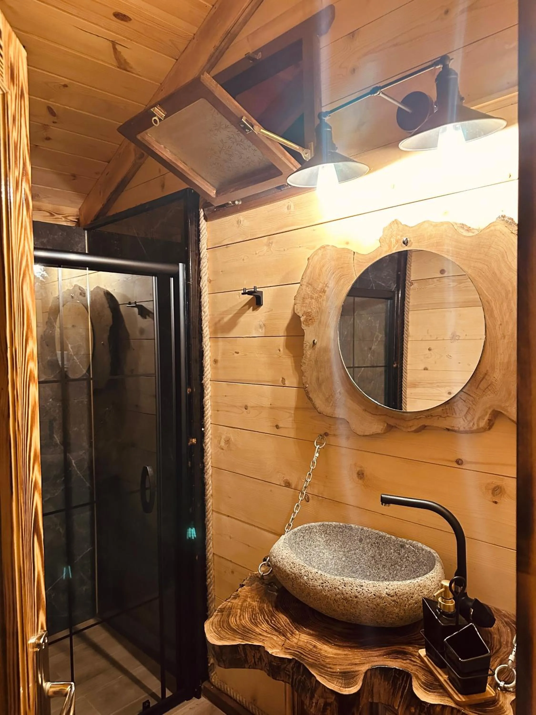 Bathroom in Maysa Suit Bungalov