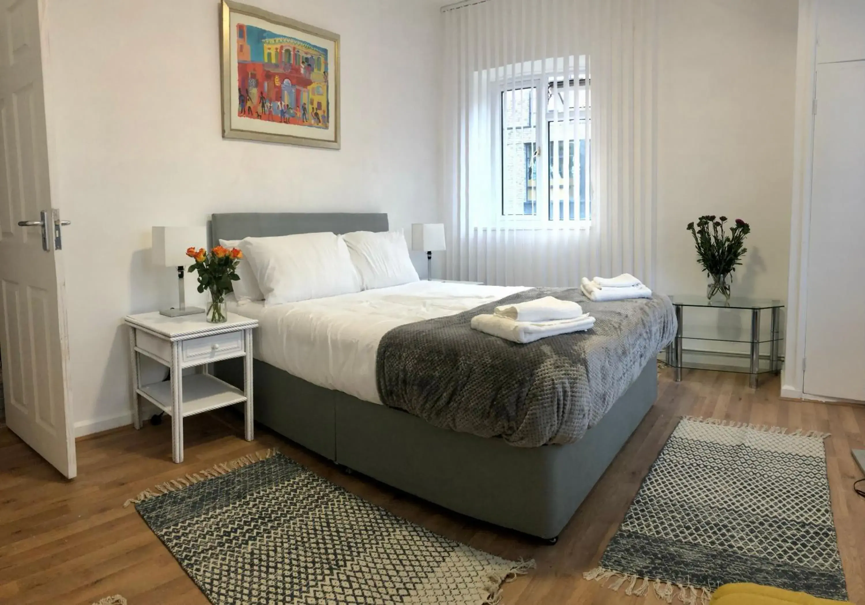 City location- 2 bedroom apartment City location- 2 bedroom apartment