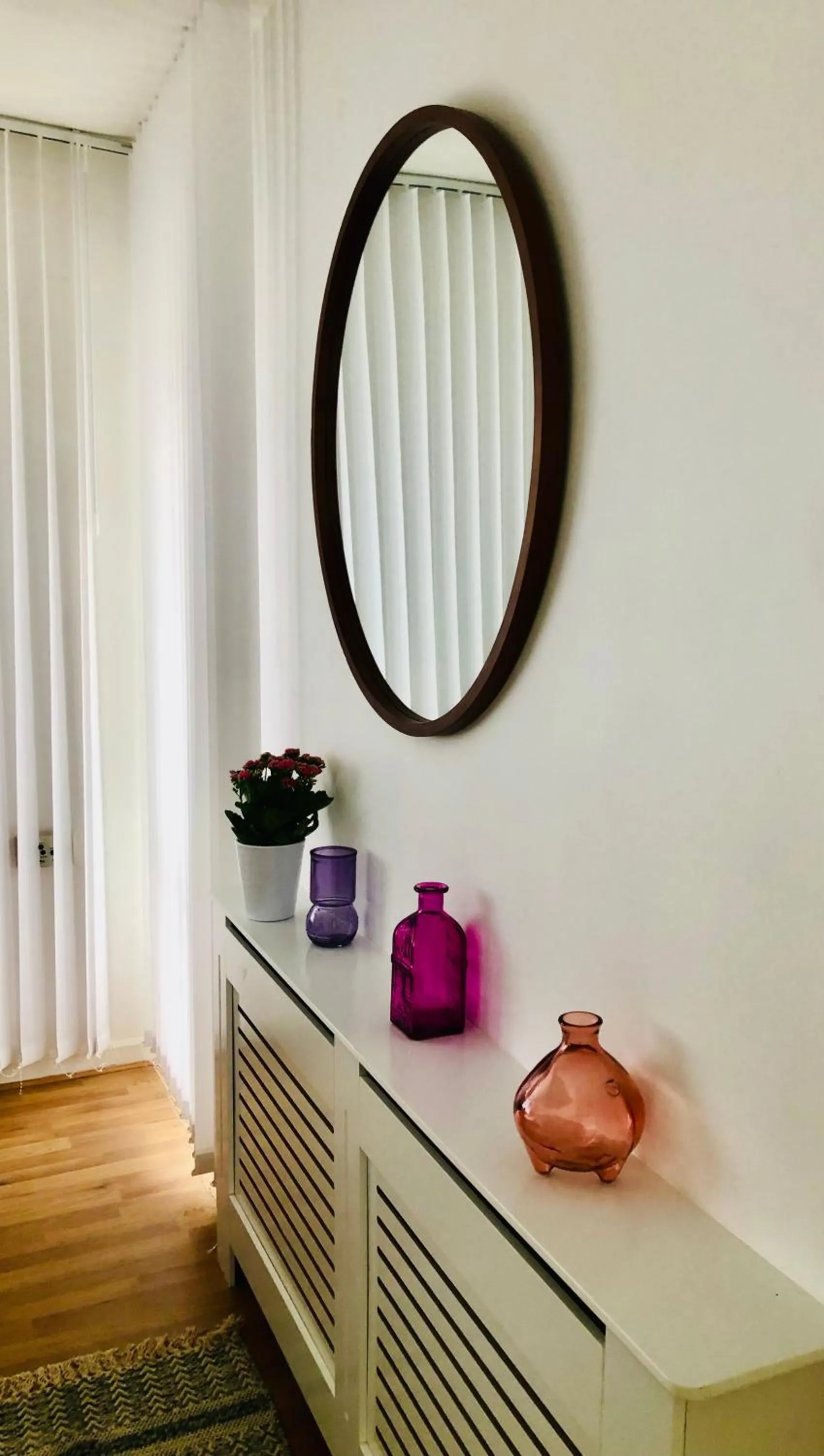 City location- 2 bedroom apartment