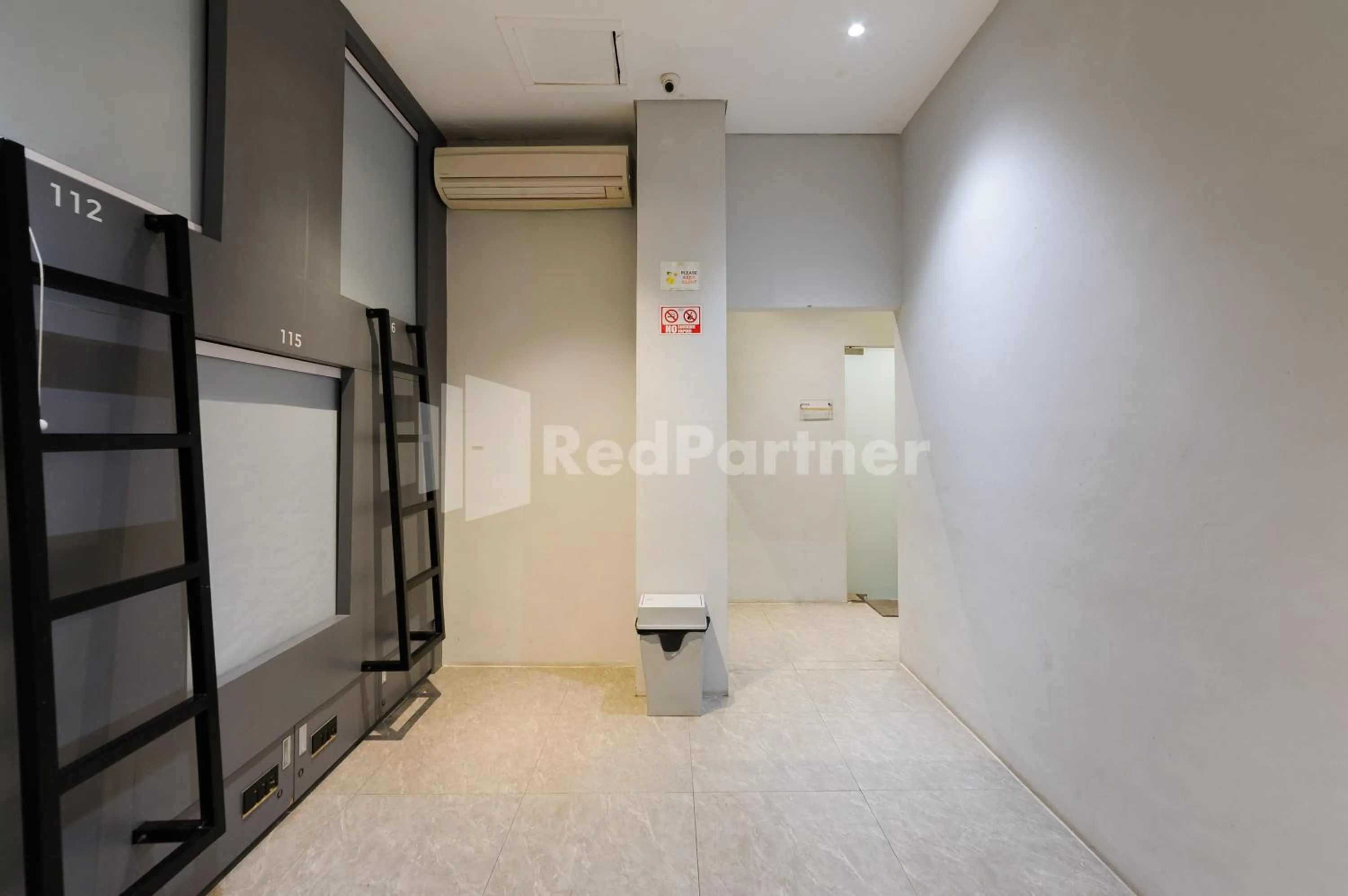 Other in Ketje Luxury Capsule Mitra RedDoorz