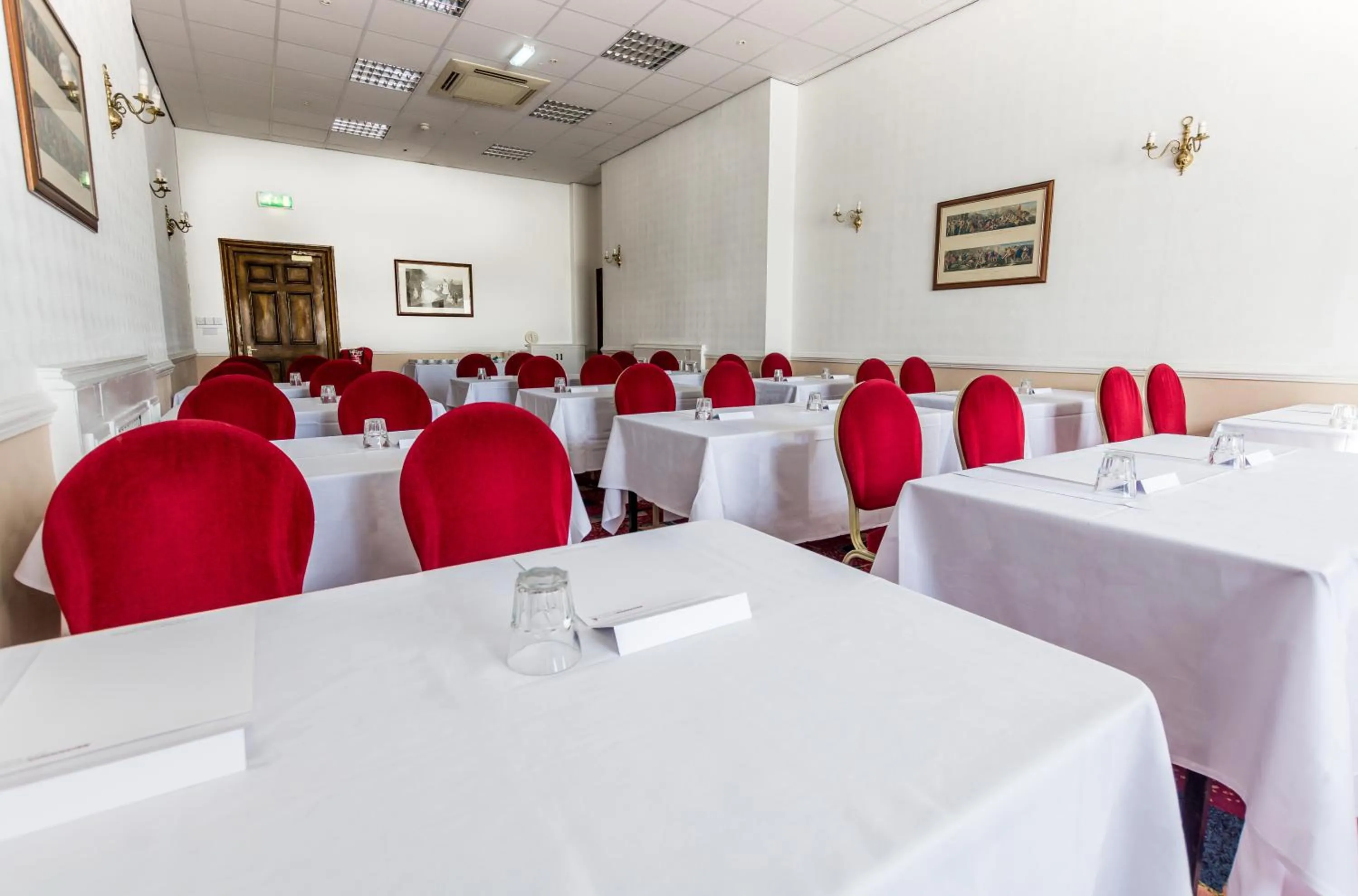 Business facilities in North Stafford Hotel