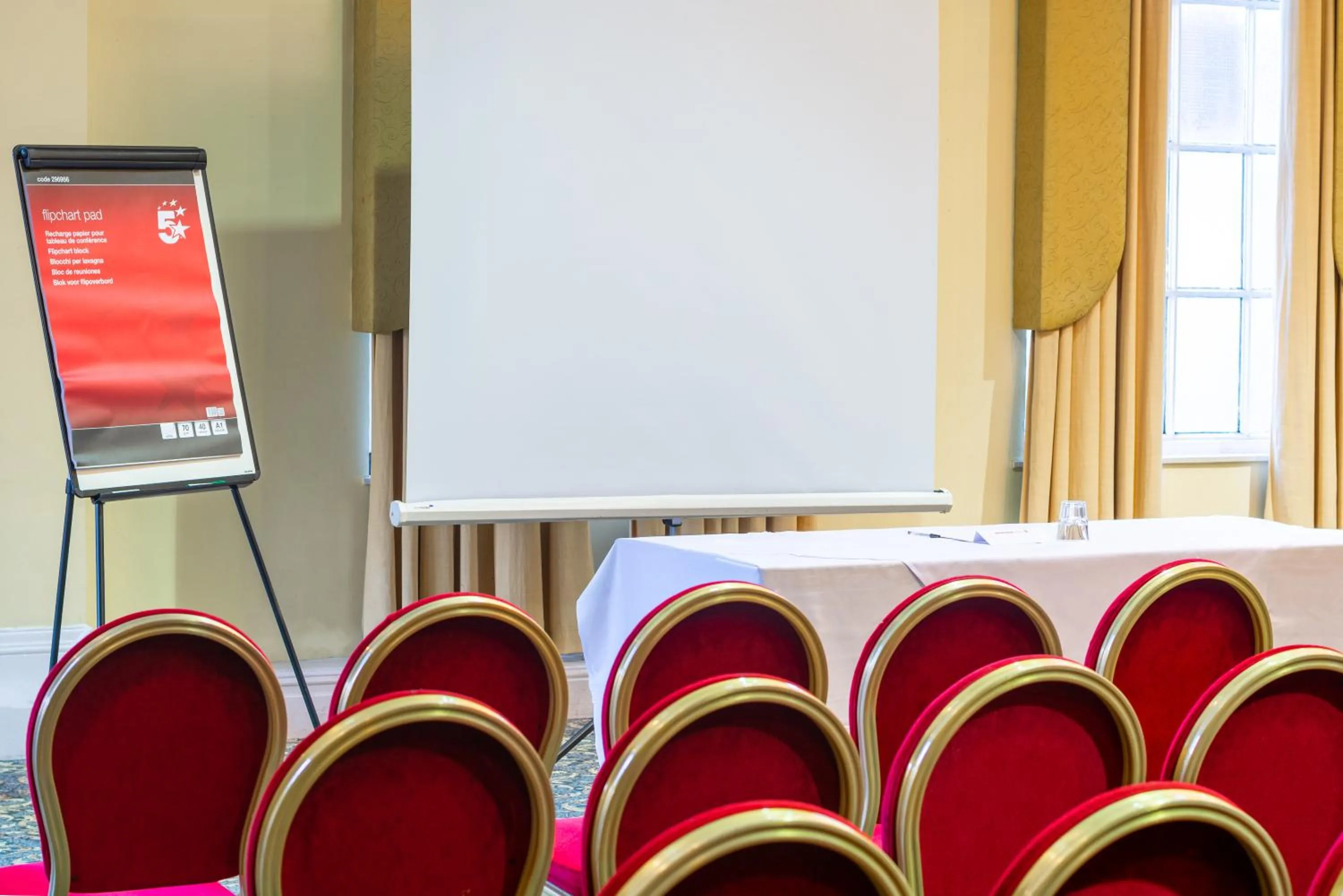 Business facilities in North Stafford Hotel