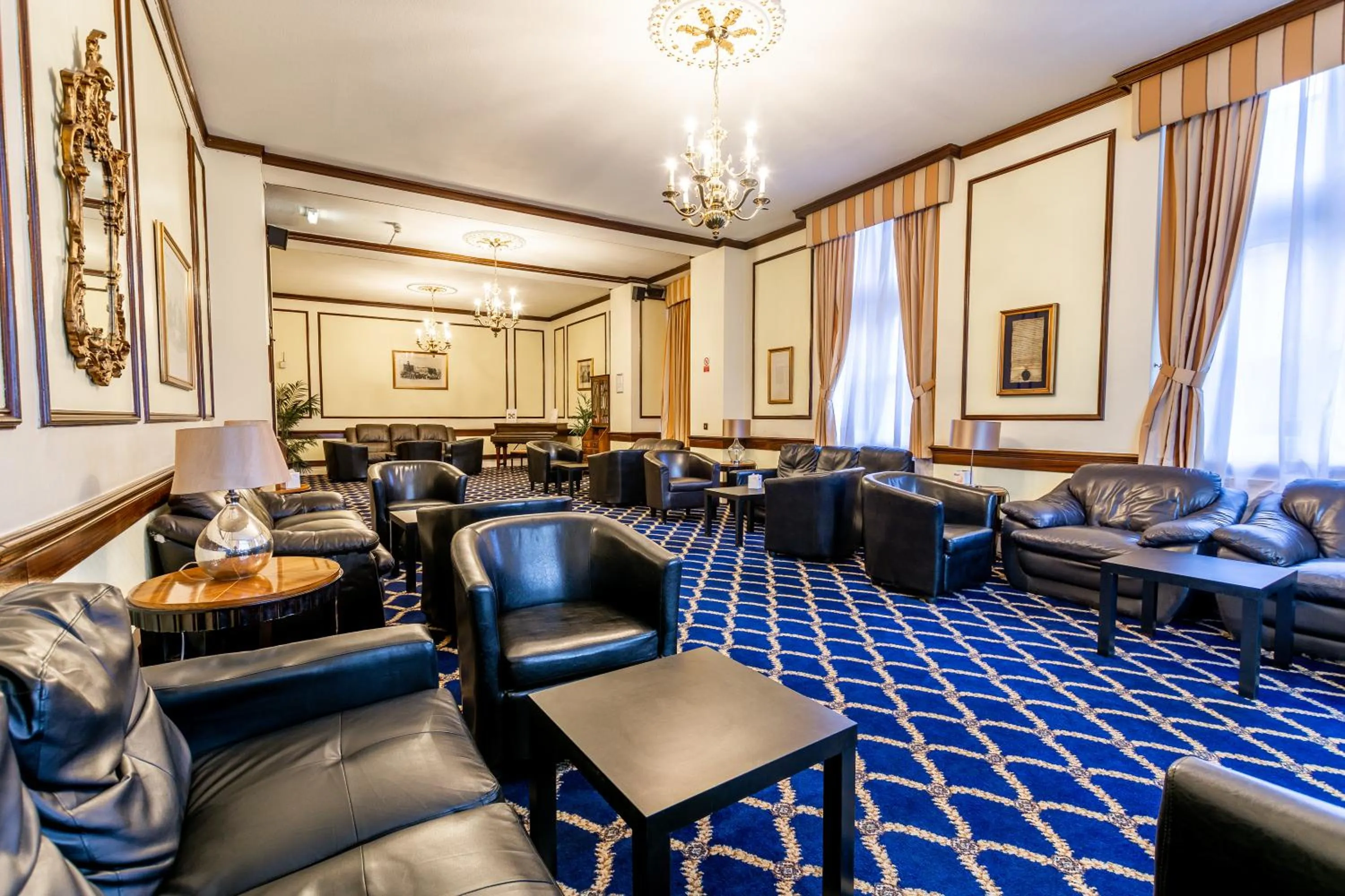 Lounge or bar in North Stafford Hotel