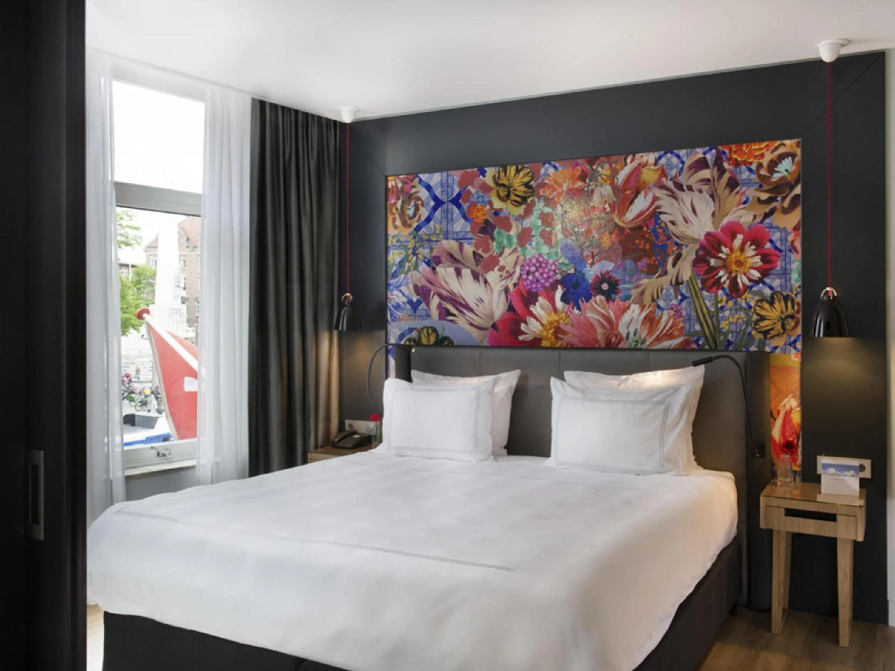 Bedroom, Bed in Swissôtel Amsterdam