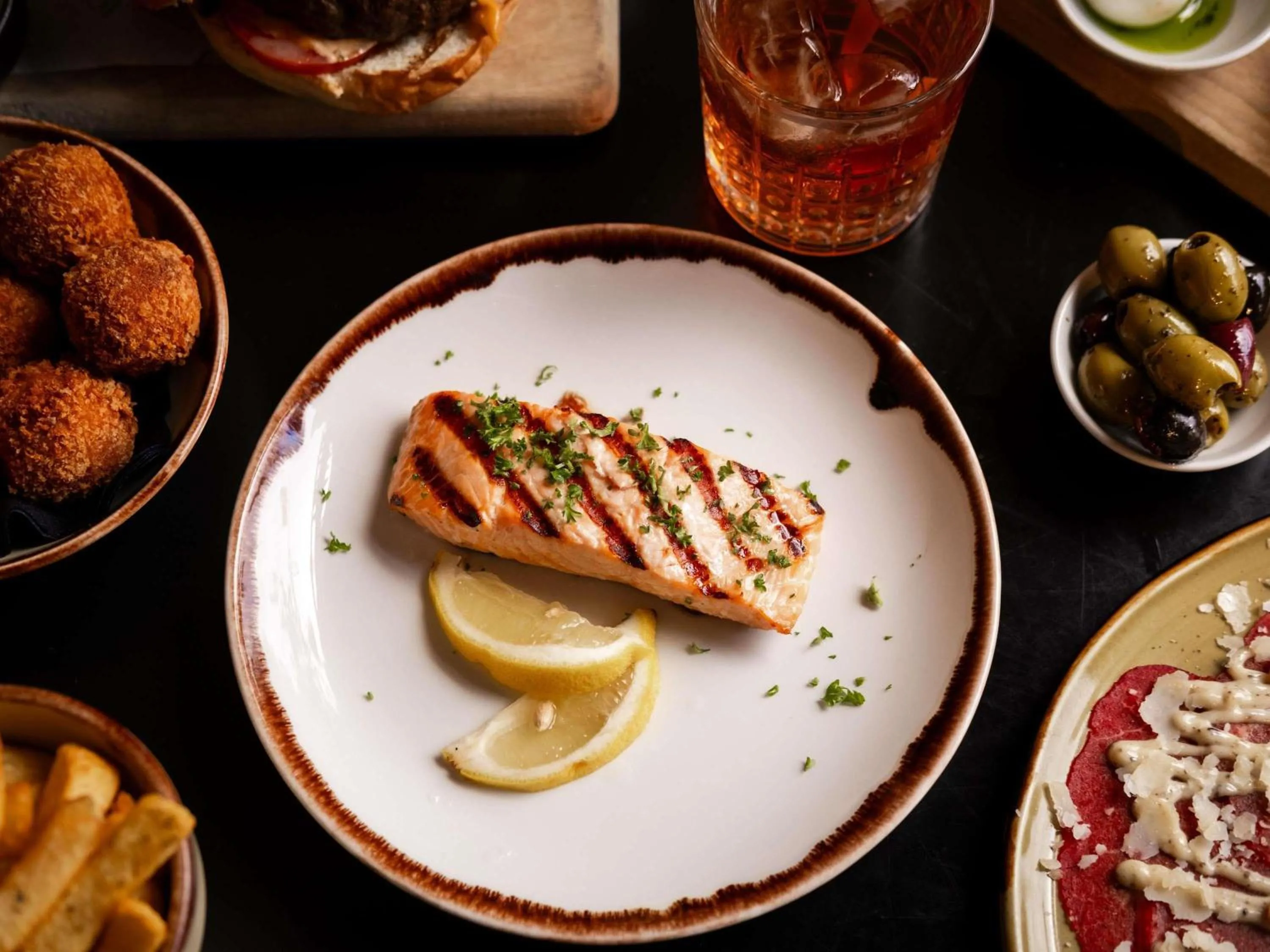 Restaurant/places to eat in Swissôtel Amsterdam