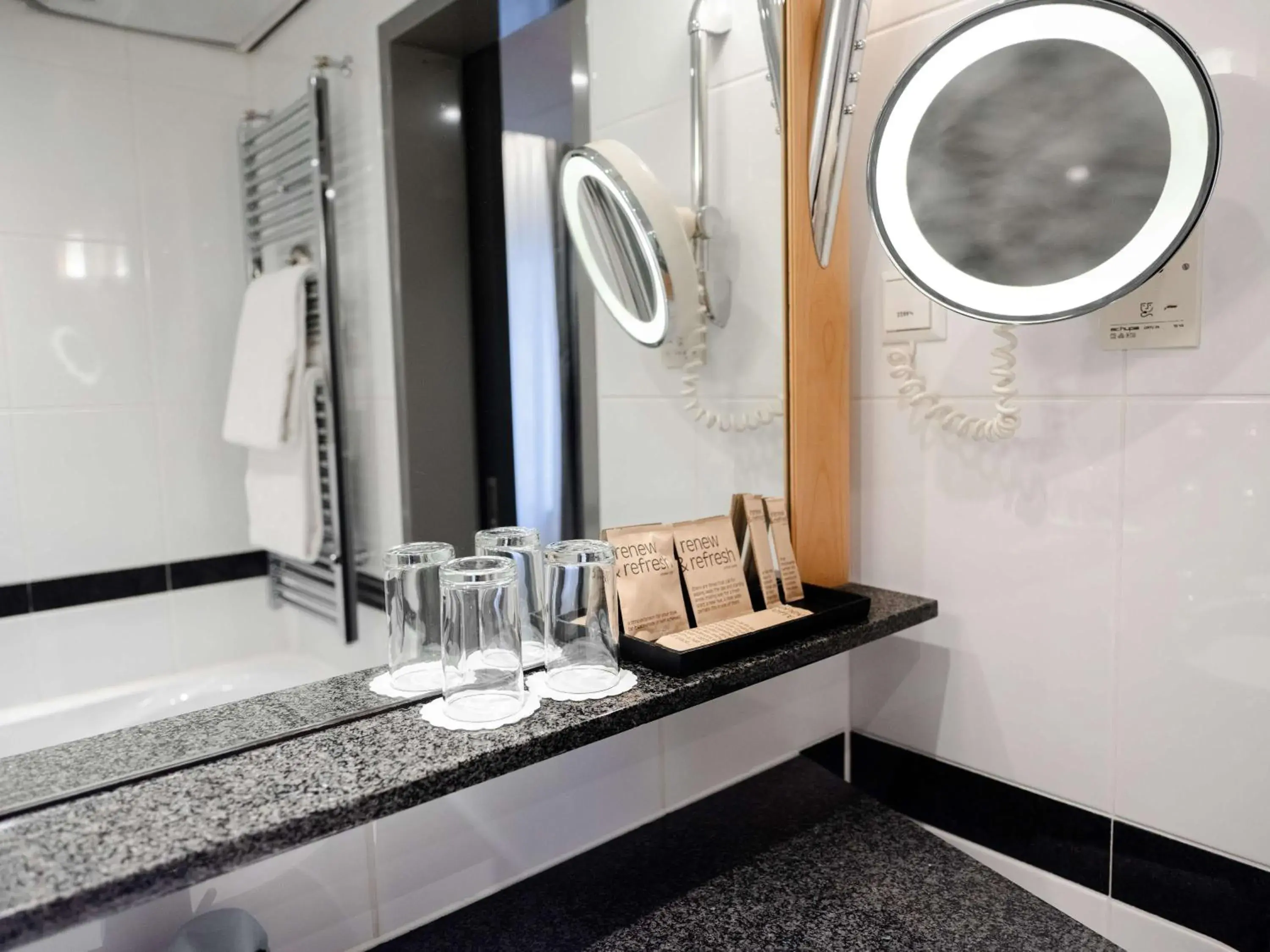 Bedroom in Swissôtel Amsterdam Bedroom in Swissôtel Amsterdam