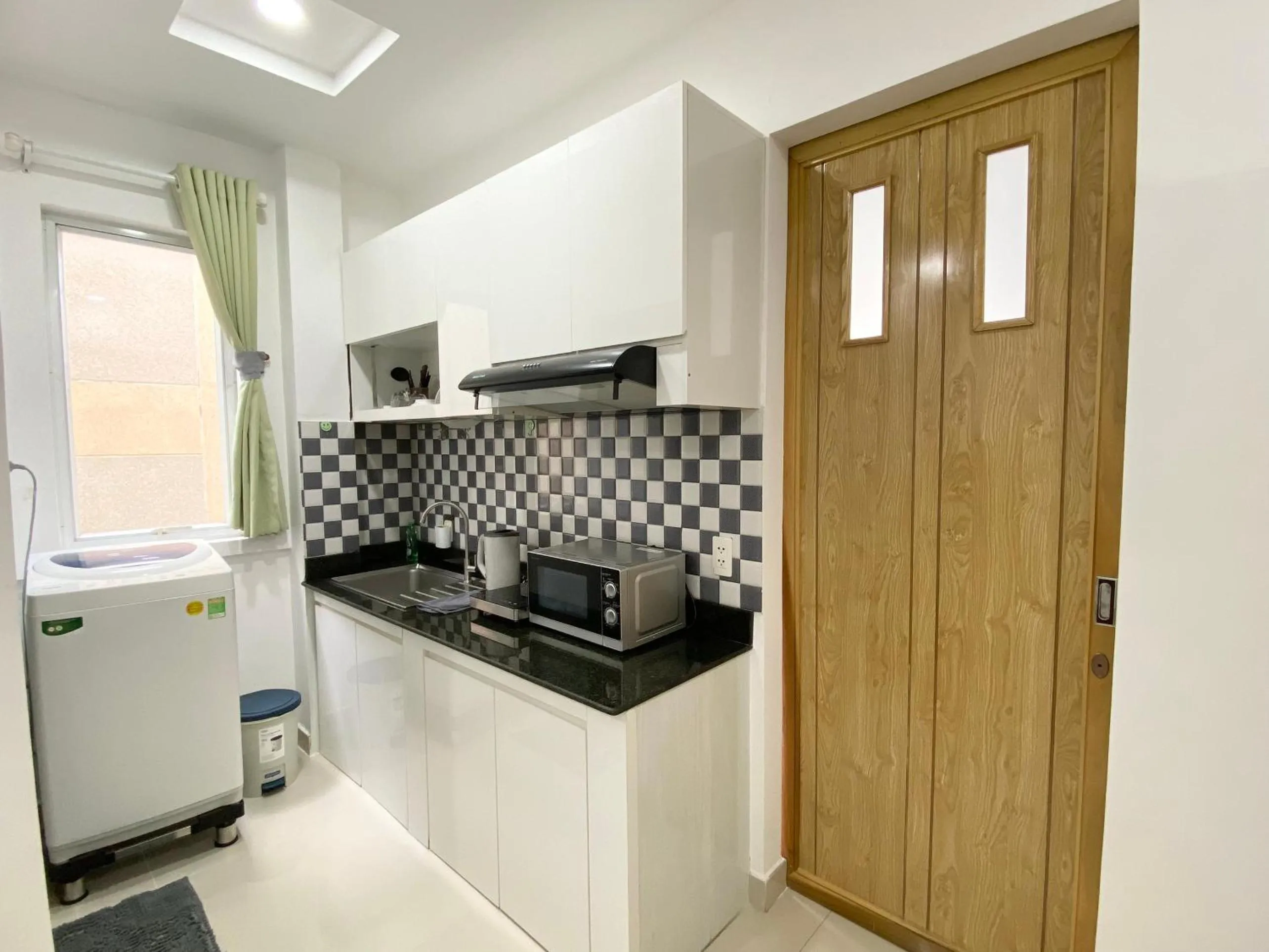 Kitchen or kitchenette in Home Away Minh Khai - Serviced Apartment