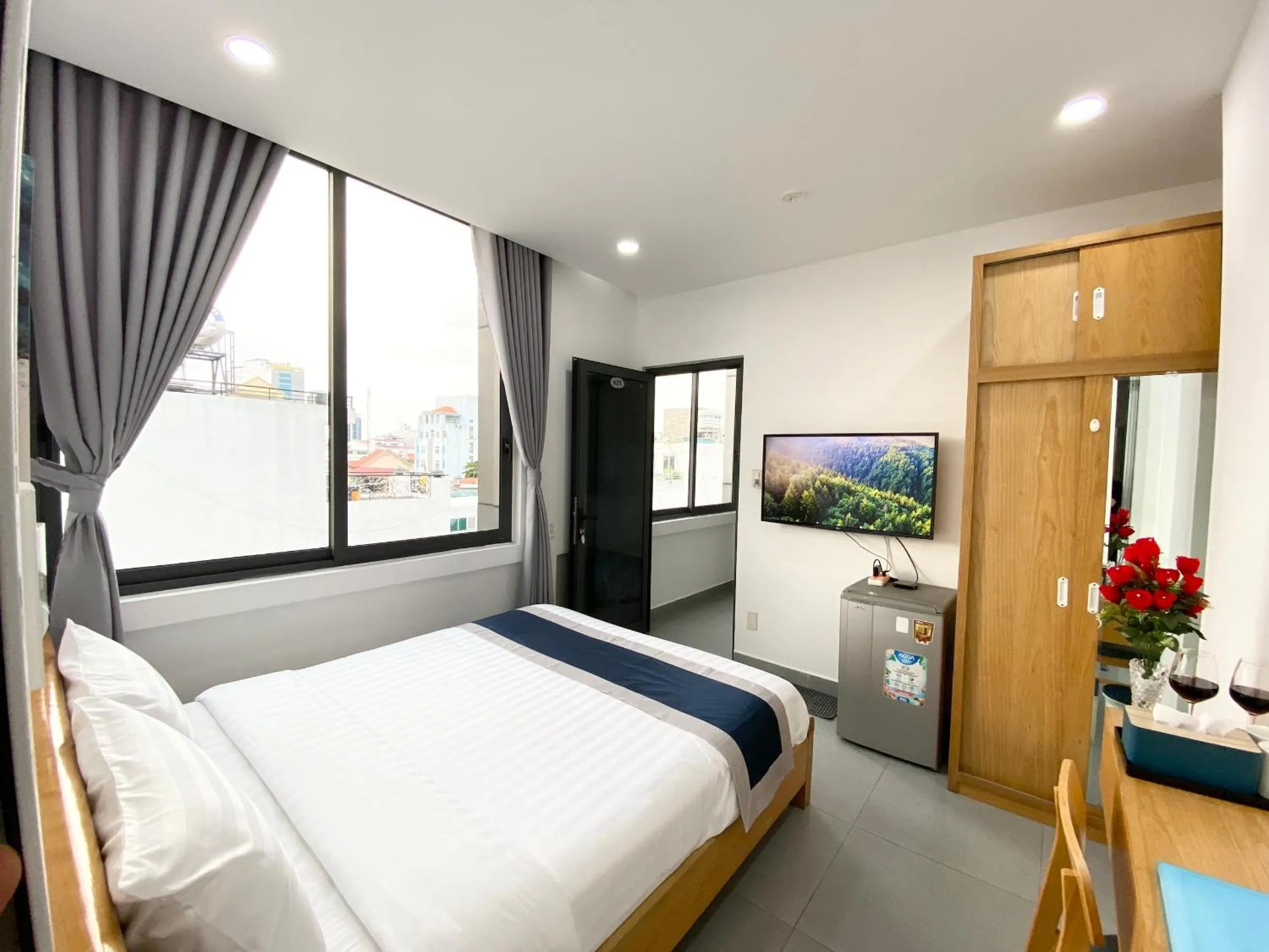 Photo of the whole room, Bed in Home Away Minh Khai - Serviced Apartment