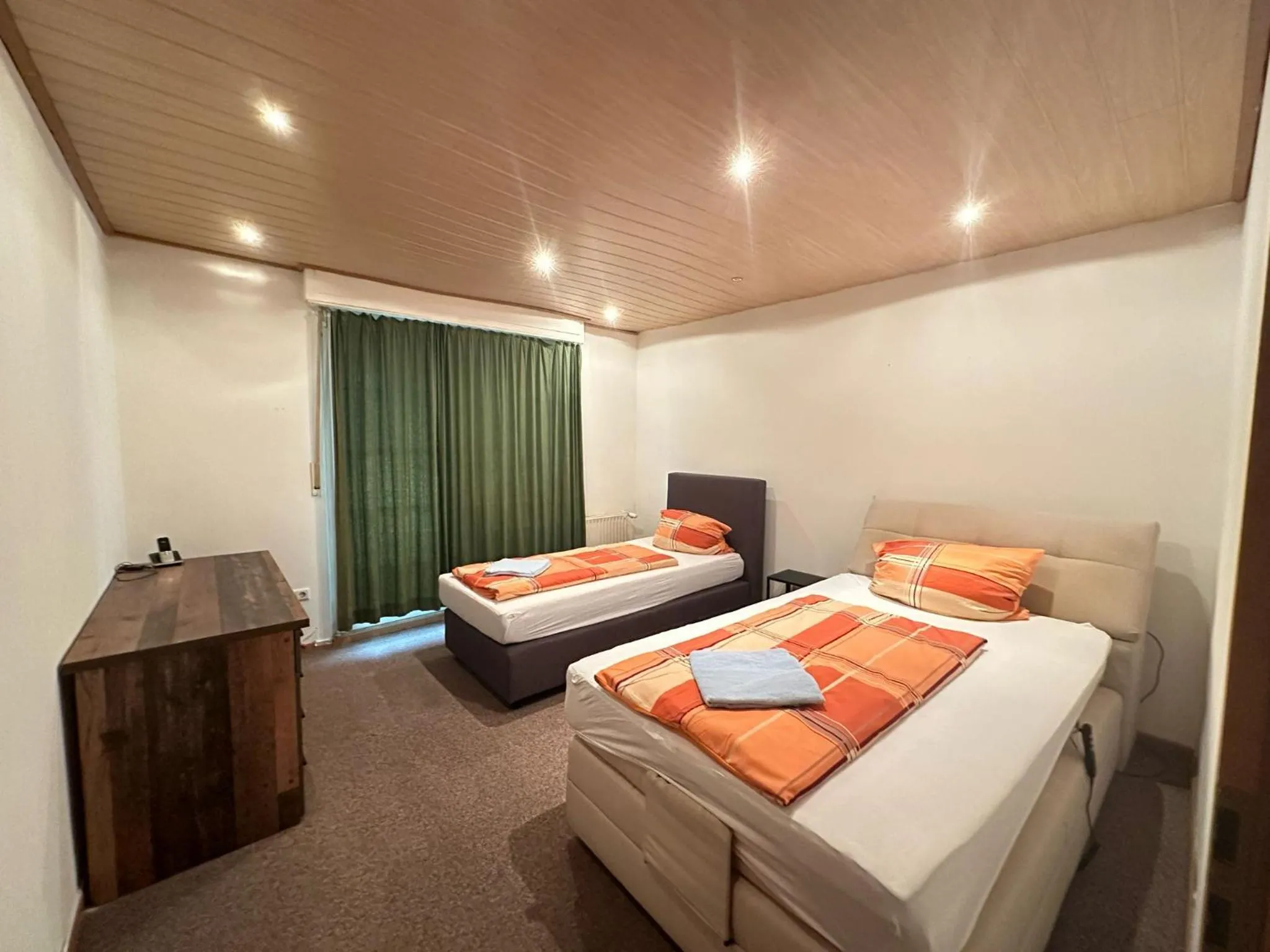 Bedroom, Bed in TM Hotel Westfalen