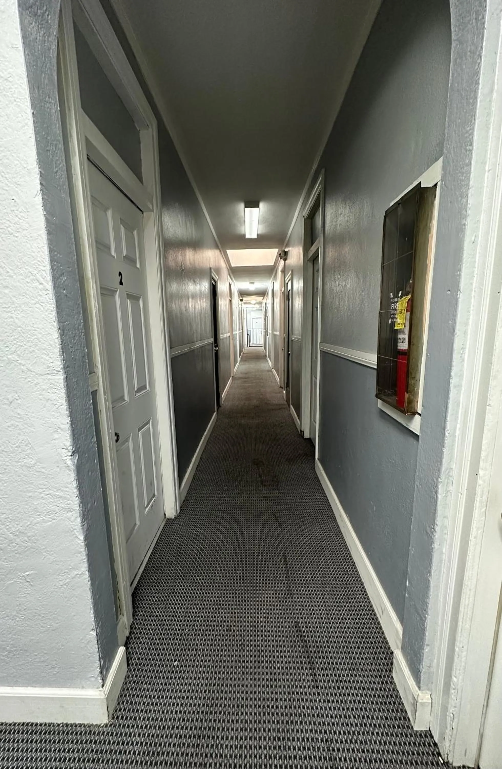 Area and facilities in Unity Hotel - No Parking & Rooms Are Upstairs