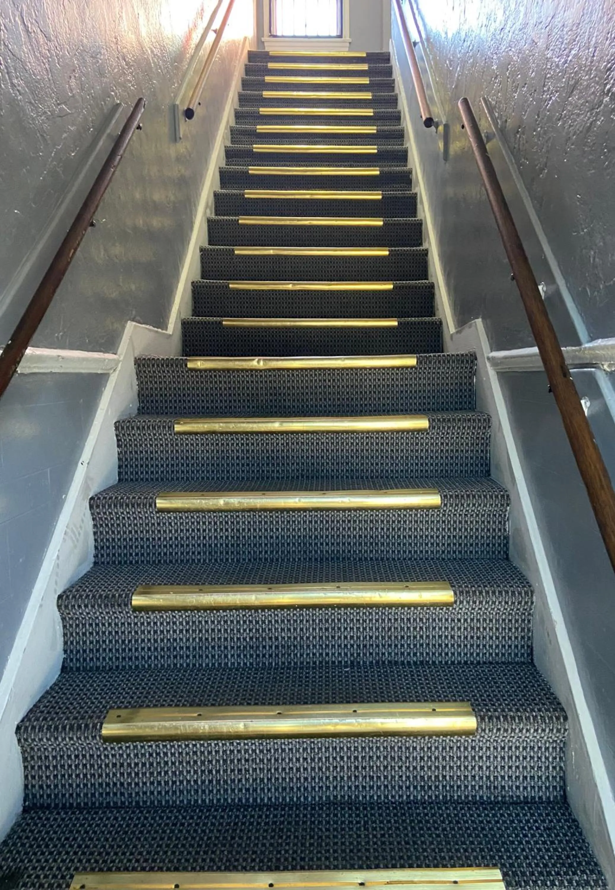 Area and facilities in Unity Hotel - No Parking & Rooms Are Upstairs