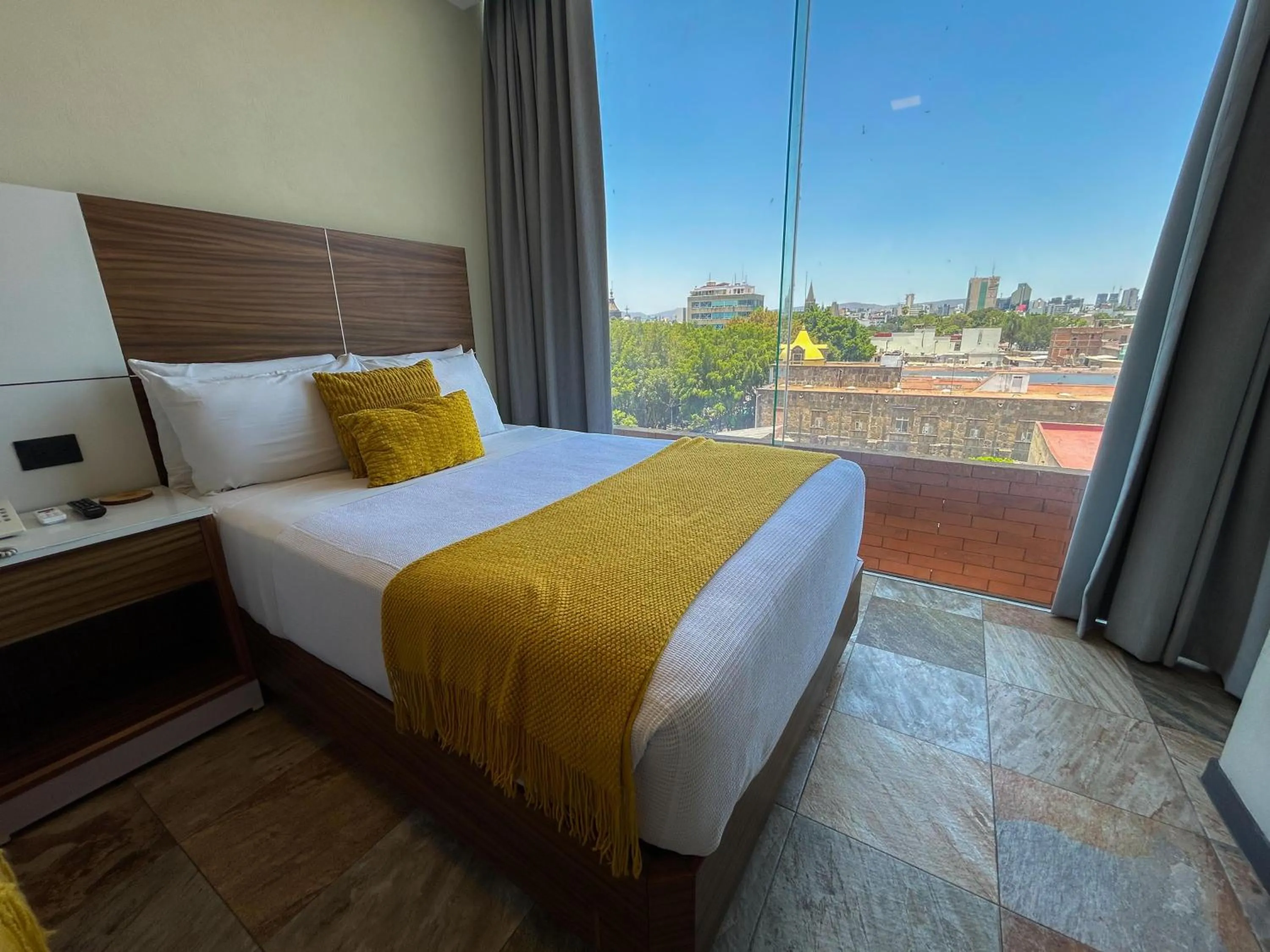 Bed in HVH by Yaxché