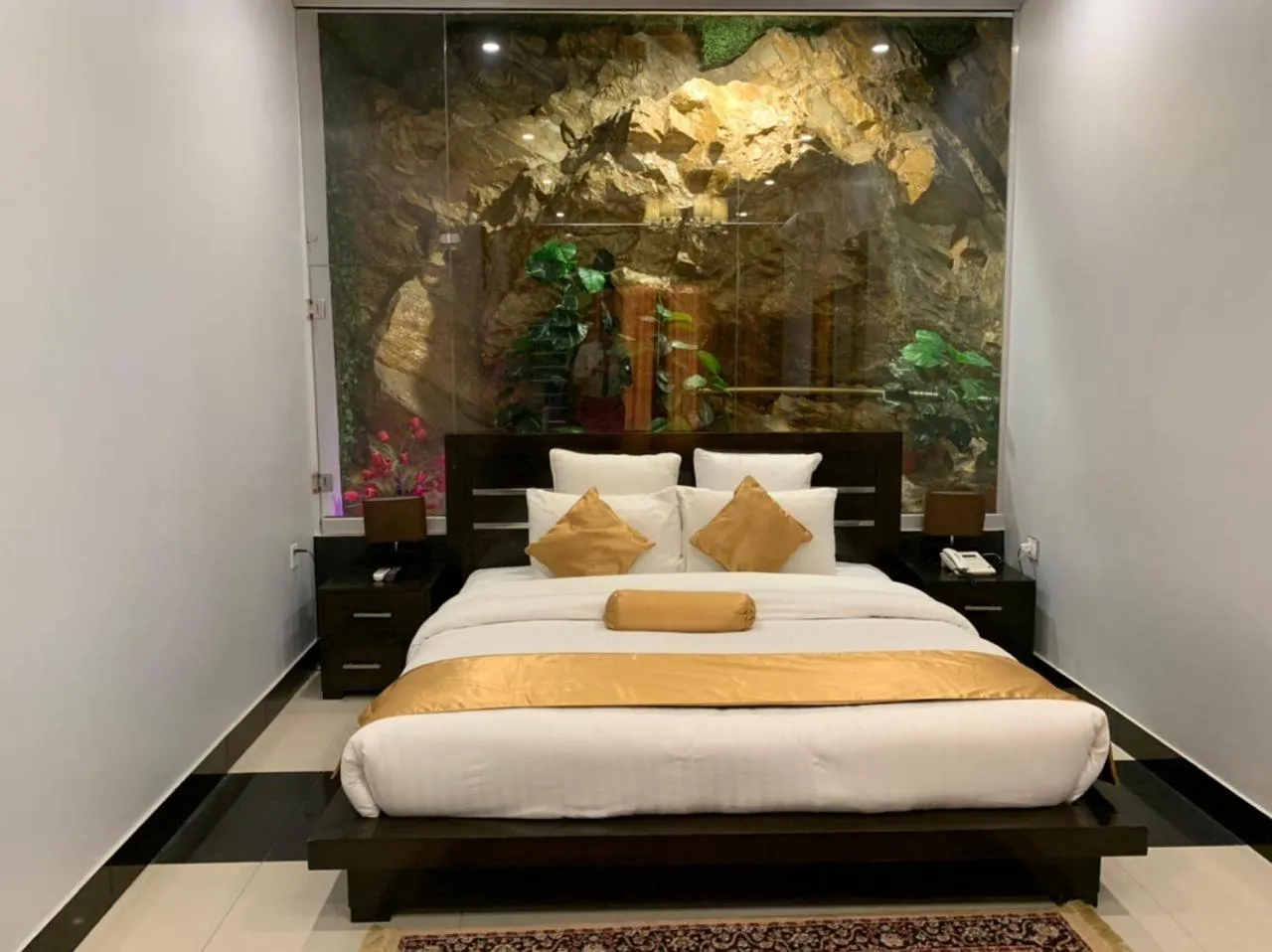 Burj Al Swat Hotel