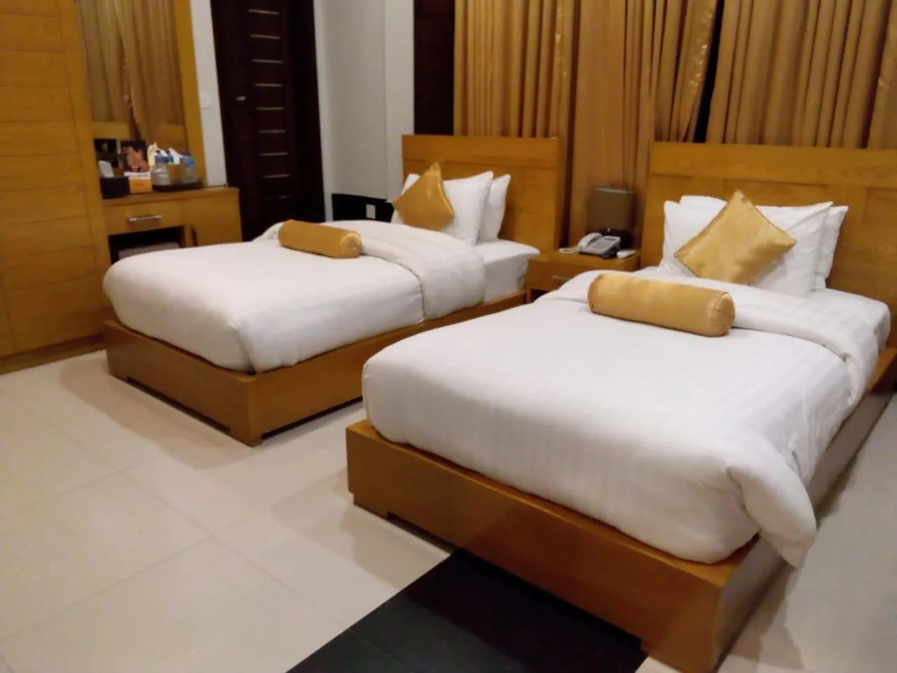 Burj Al Swat Hotel
