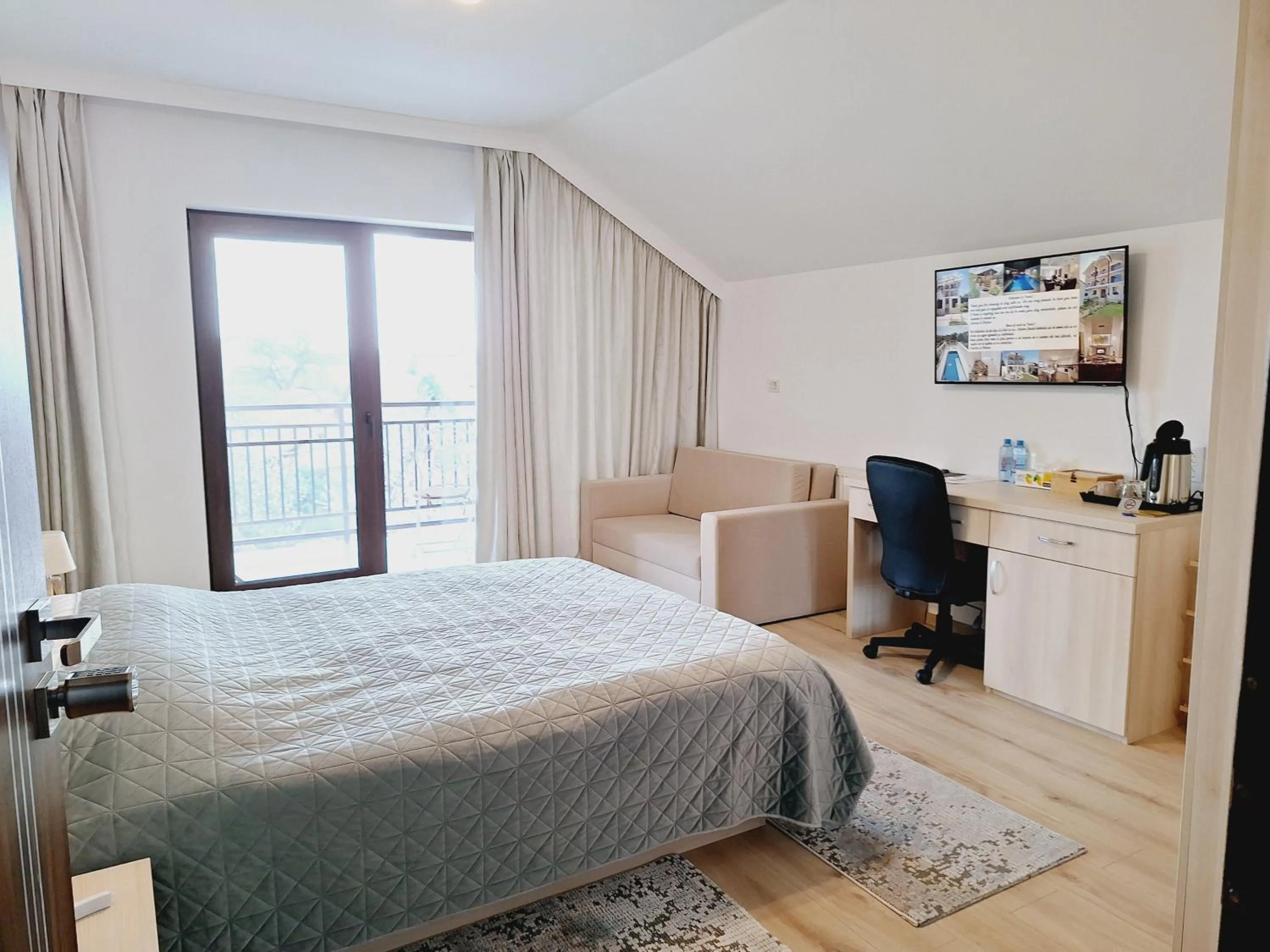 Shower, Bed in TREND