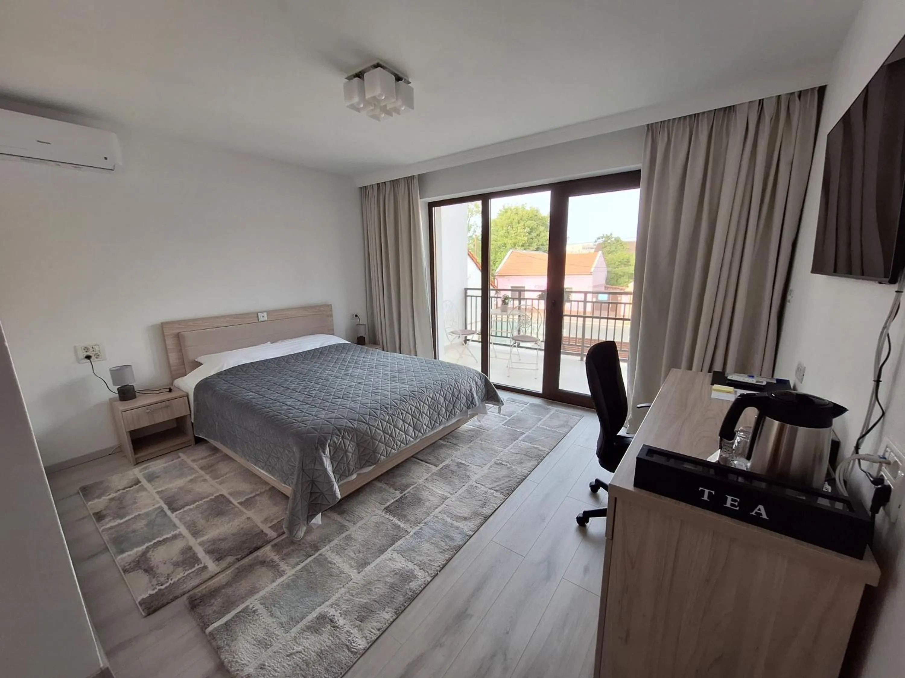 Shower, Bed in TREND