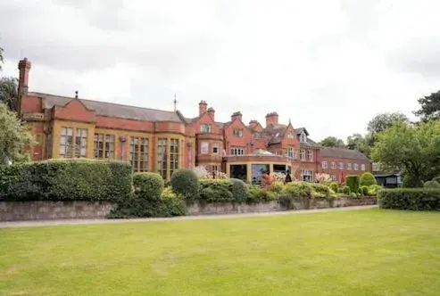 Garden view in The Mount Country Manor Hotel & Golf Wolverhampton Garden view in The Mount Country Manor Hotel & Golf Wolverhampton