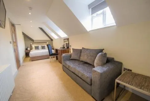 Bedroom, Bed in The Mount Country Manor Hotel & Golf Wolverhampton