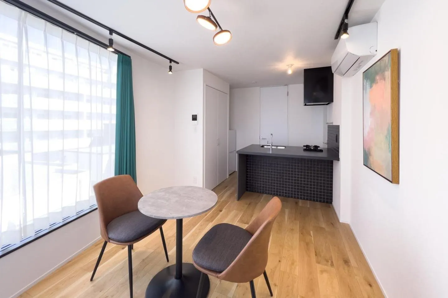 Kitchen or kitchenette in trias540