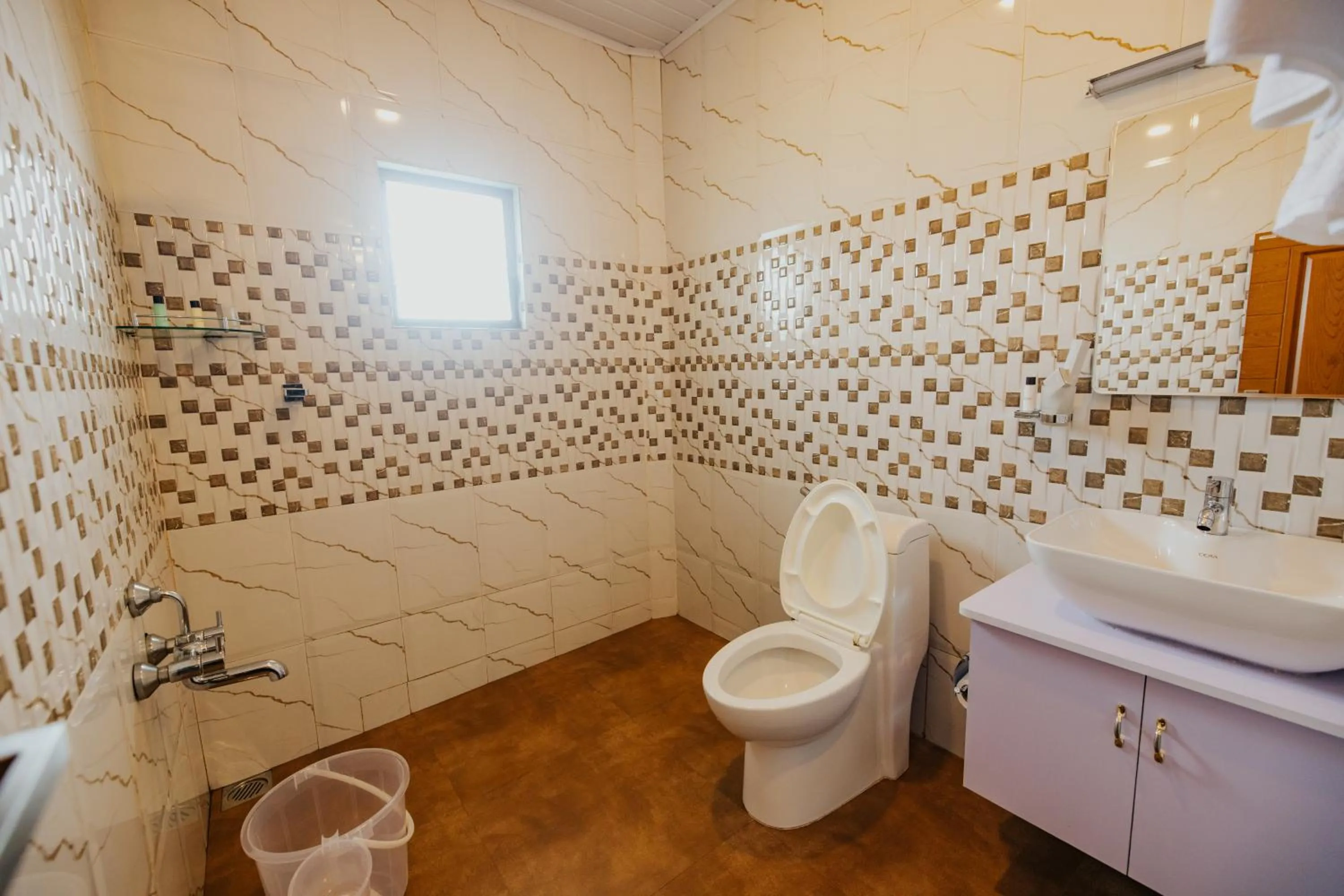 Shower in Misty Courtyard Resort