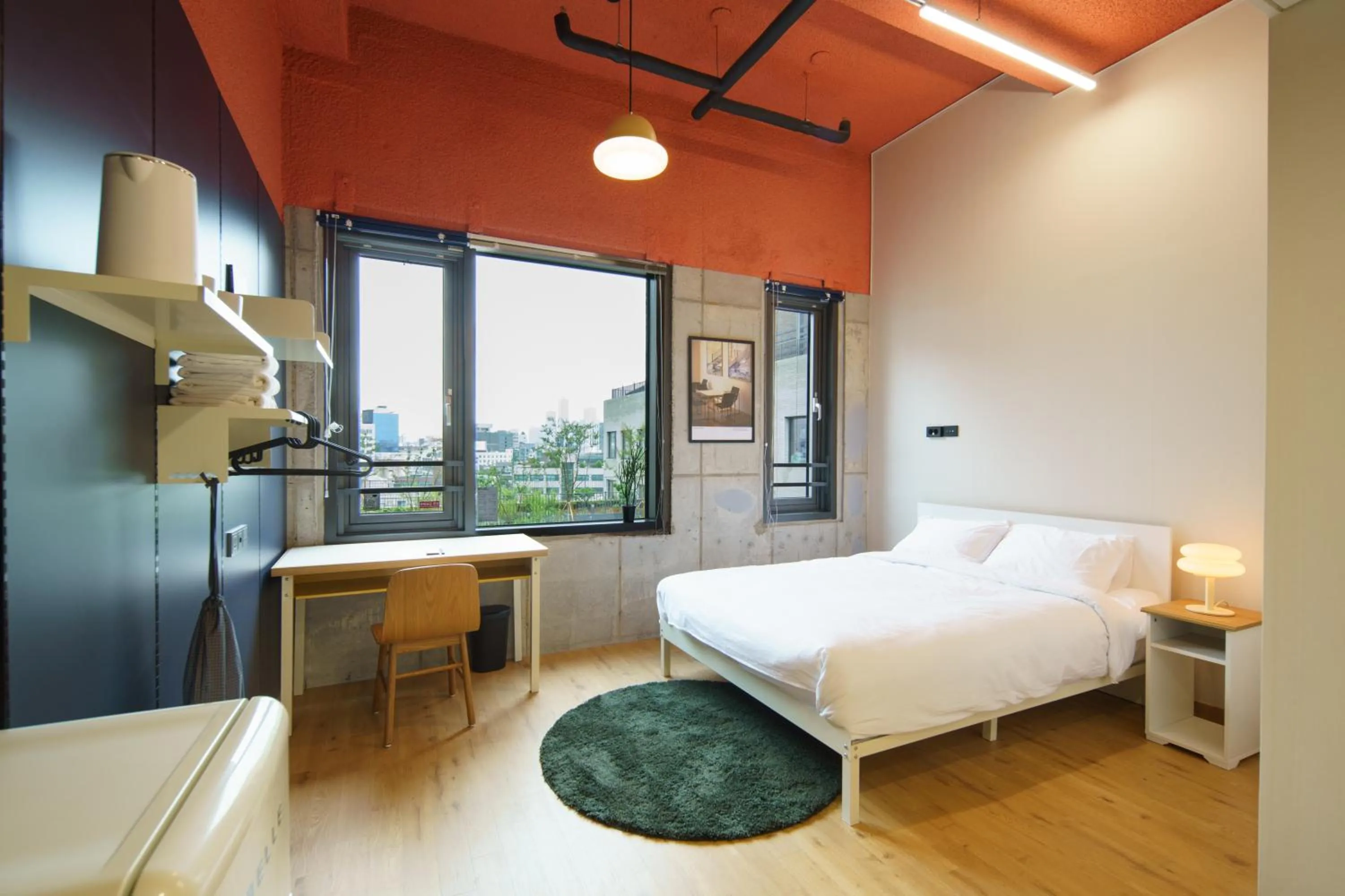 Photo of the whole room, Bed in Local Stitch Creator Town Seogyo