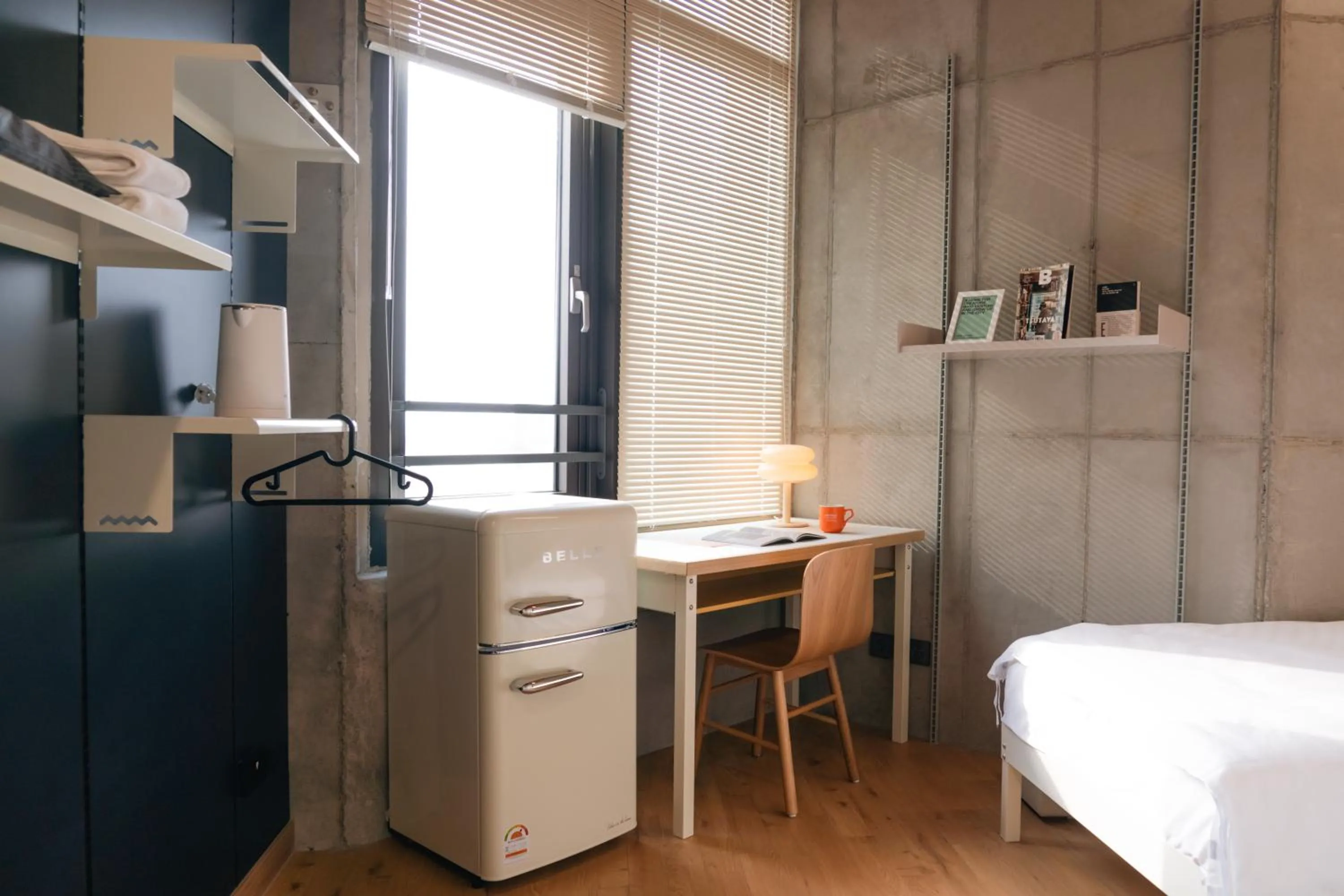 Photo of the whole room, Bed in Local Stitch Creator Town Seogyo