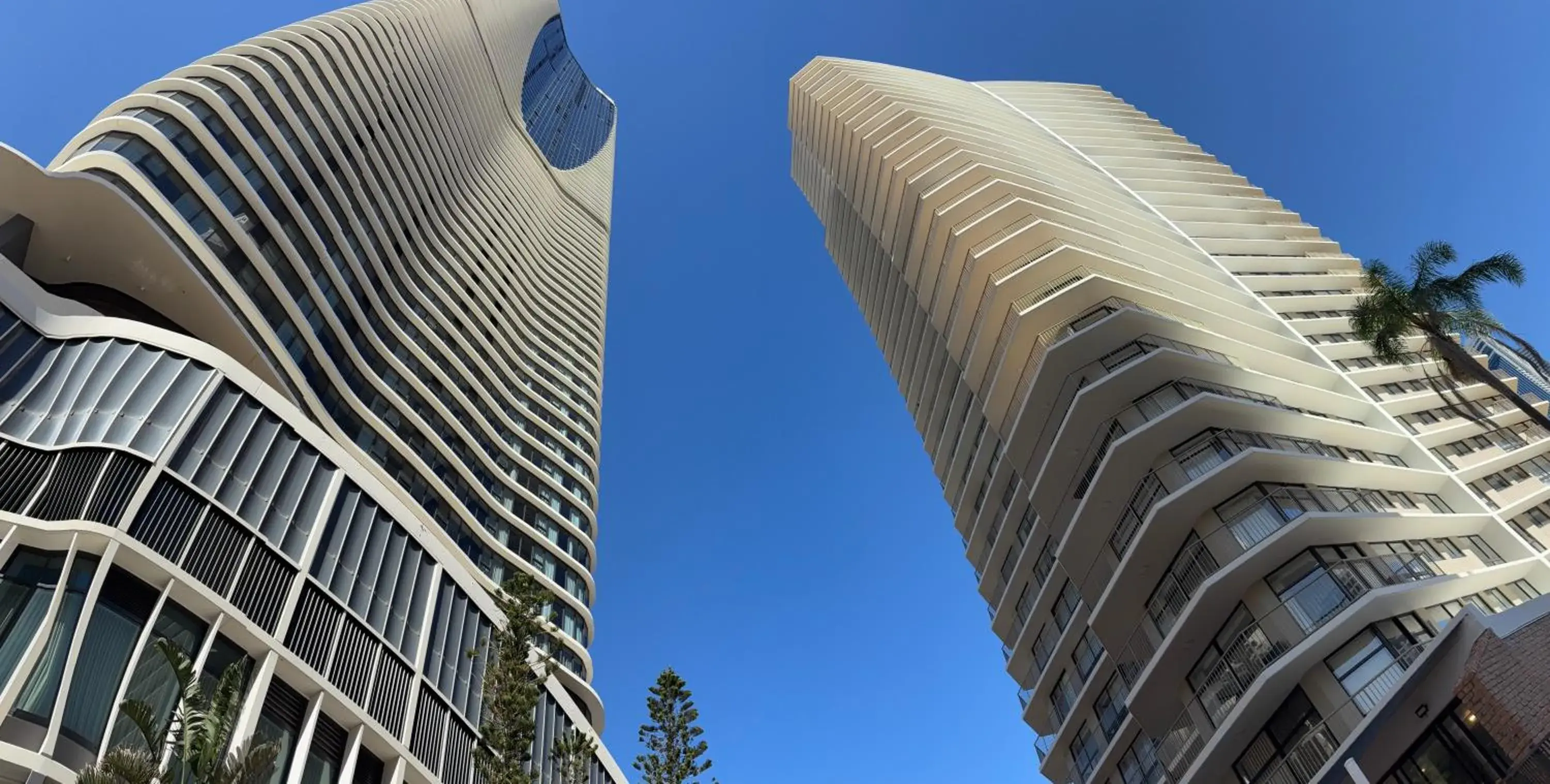 Beachfront & City View, Huge 2 Bedroom Apartment, Imperial Surf Resort Beachfront & City View, Huge 2 Bedroom Apartment, Imperial Surf Resort