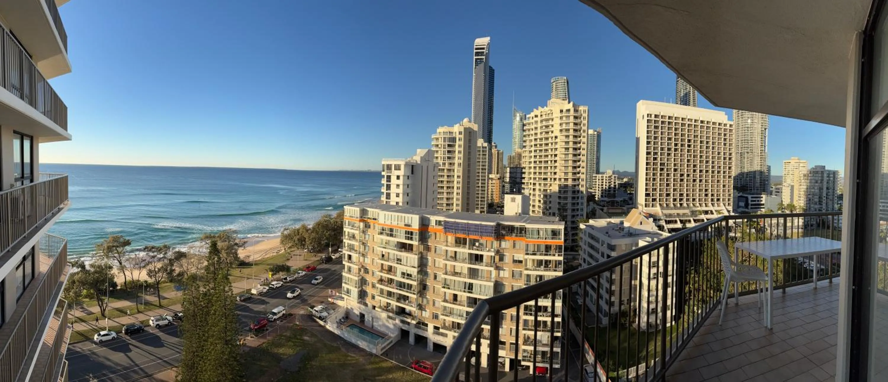 Beachfront & City View, Huge 2 Bedroom Apartment, Imperial Surf Resort