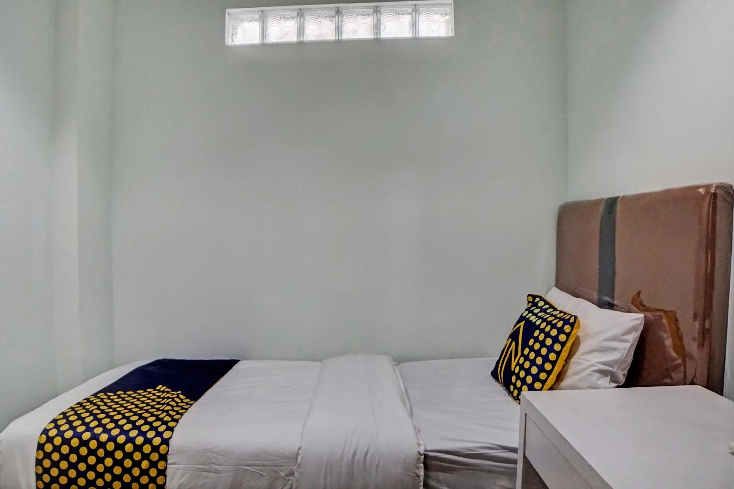 Bedroom in Hotel O Finest House Near Amplas Bus Terminal