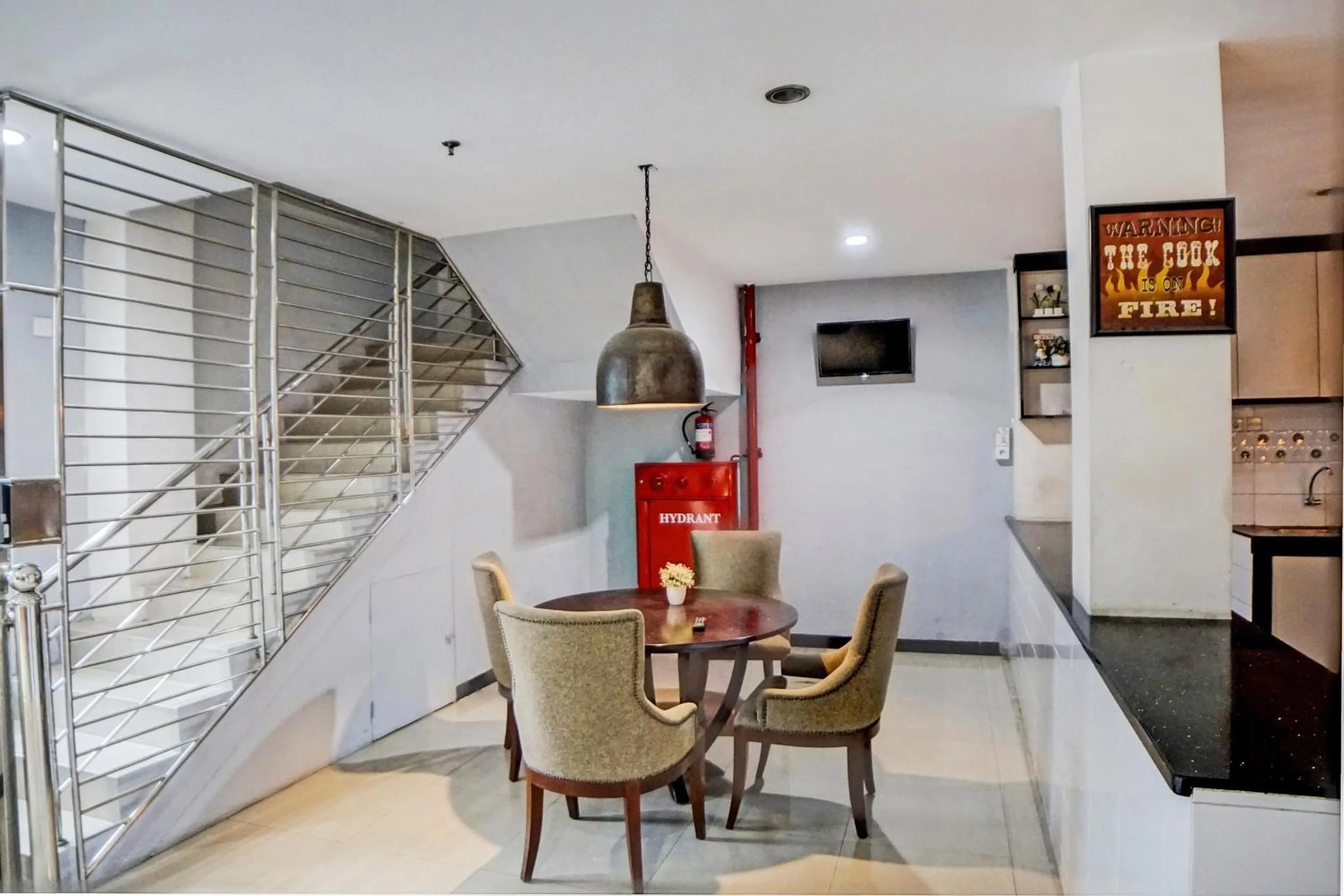 Lobby or reception in Hotel O Finest House Near Amplas Bus Terminal