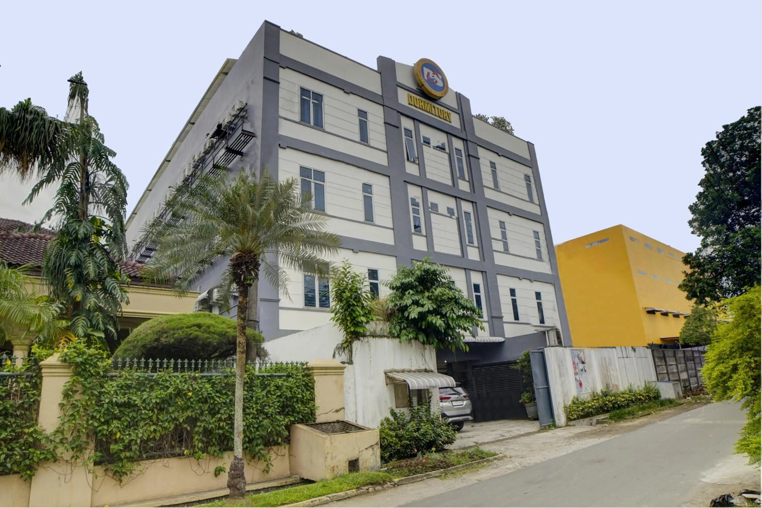 Hotel O Finest House Near Amplas Bus Terminal