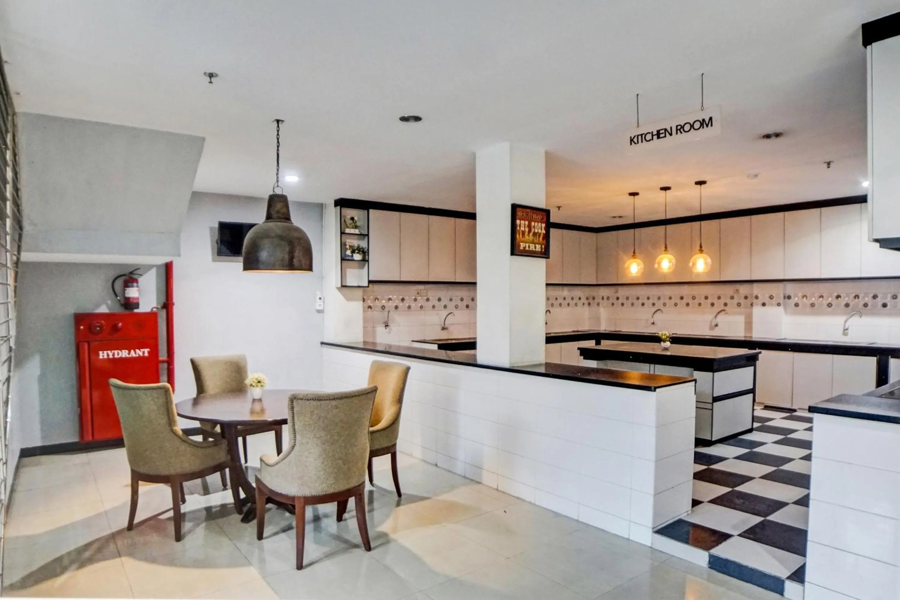 Lobby or reception in Hotel O Finest House Near Amplas Bus Terminal