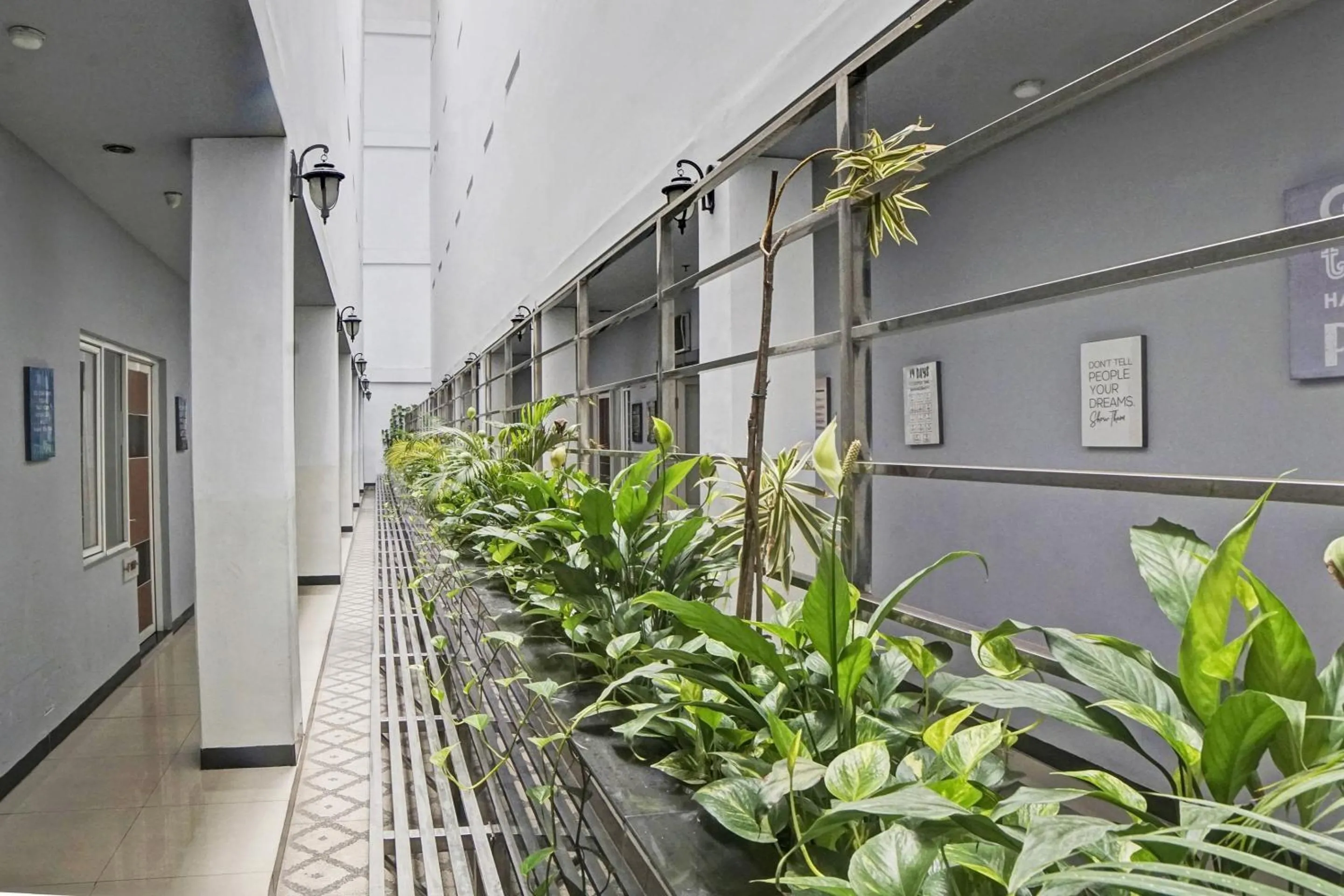 Lobby or reception in Hotel O Finest House Near Amplas Bus Terminal