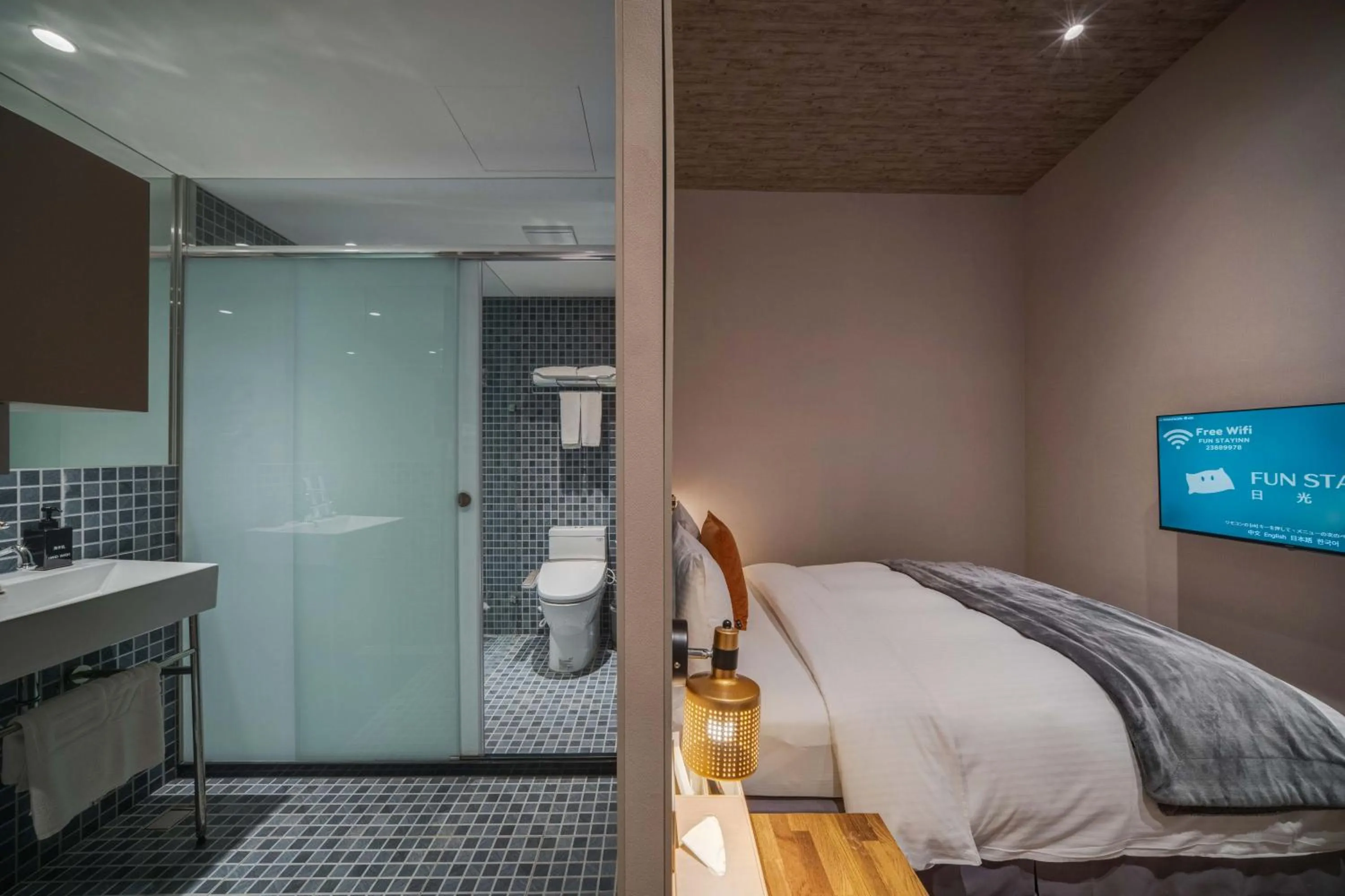 Photo of the whole room, Bed in Fun Stay Inn Ximen