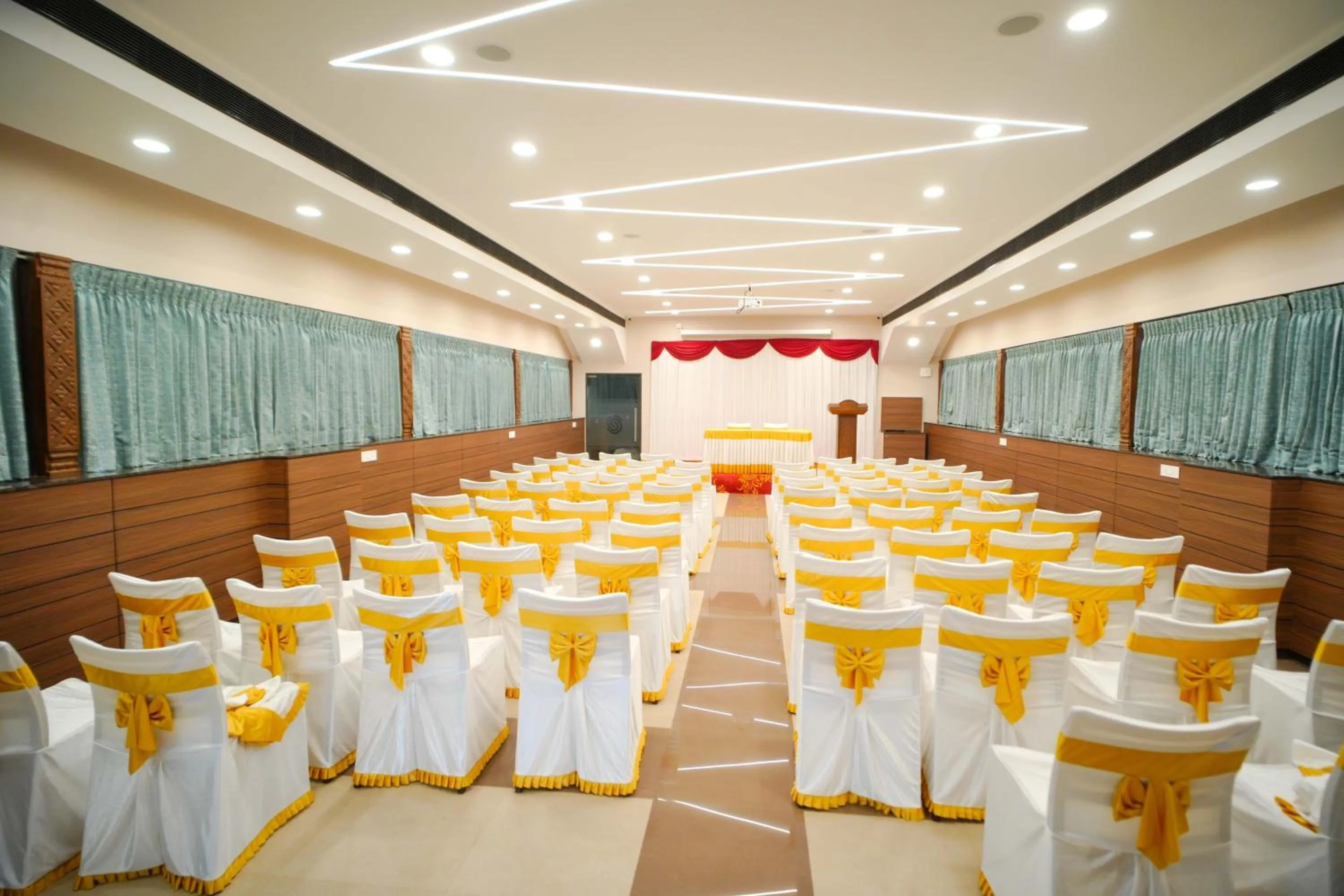 Banquet/Function facilities in Hotel Grand Sabarees