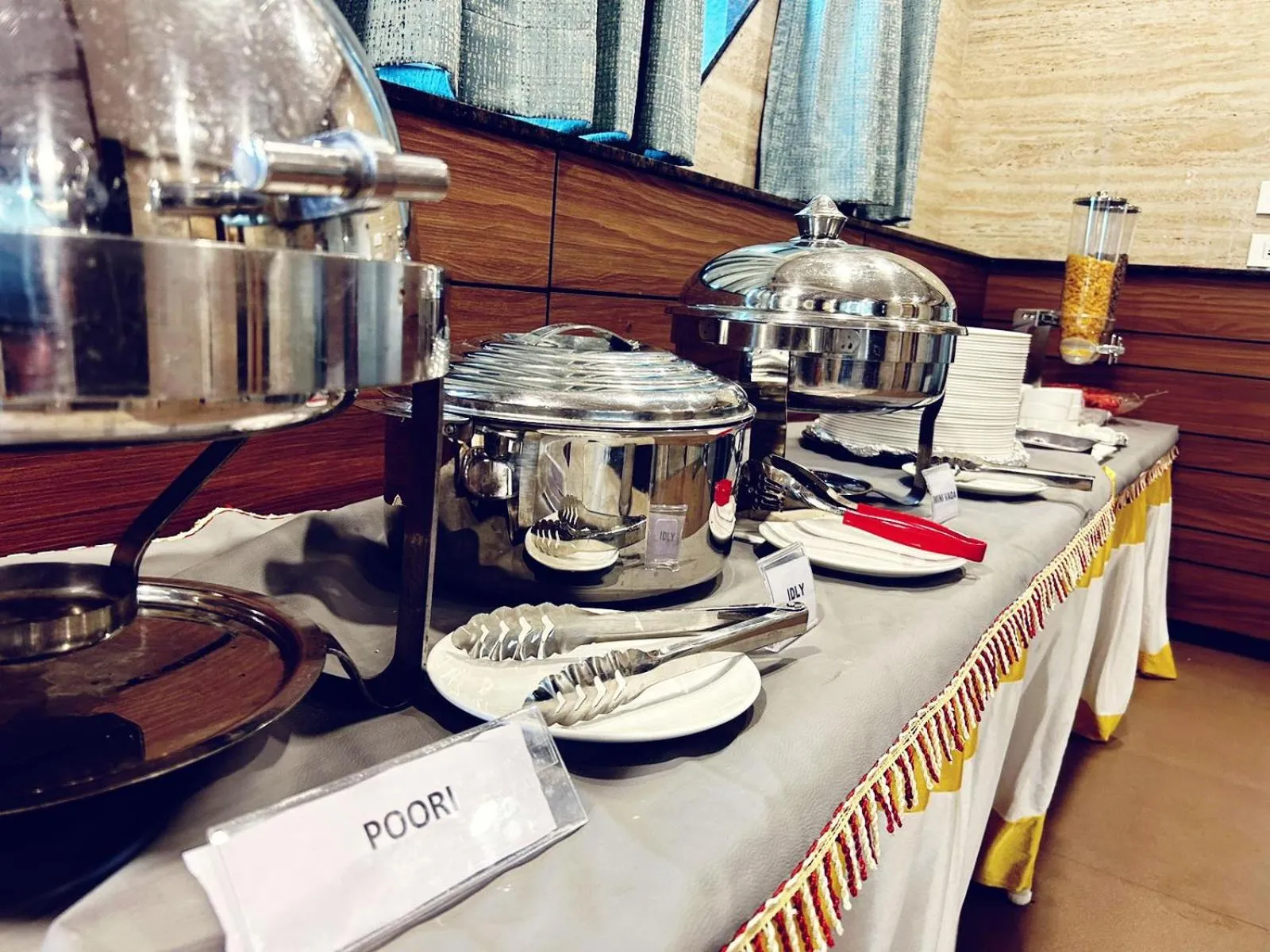 Breakfast in Hotel Grand Sabarees