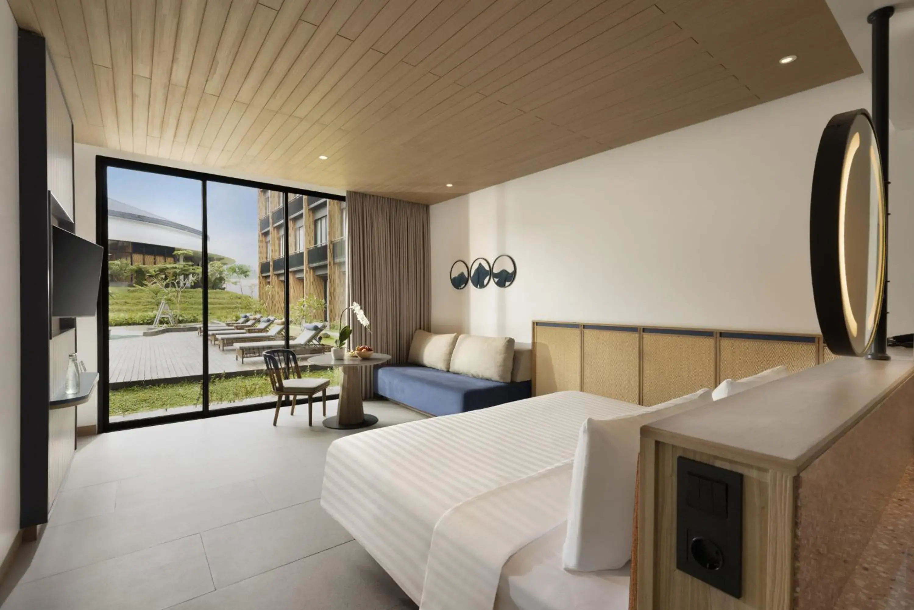 View (from property/room), Bed in Hotel Santika Premiere Linggarjati - Kuningan View (from property/room), Bed in Hotel Santika Premiere Linggarjati - Kuningan