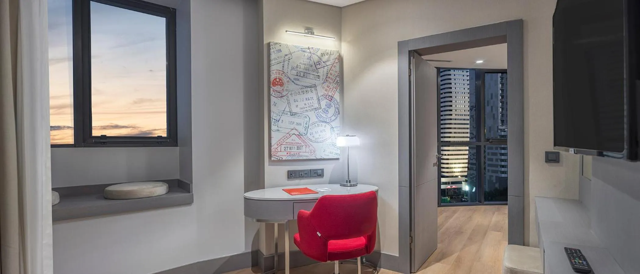 Living room in Ramada Plaza by Wyndham Batumi & Casino