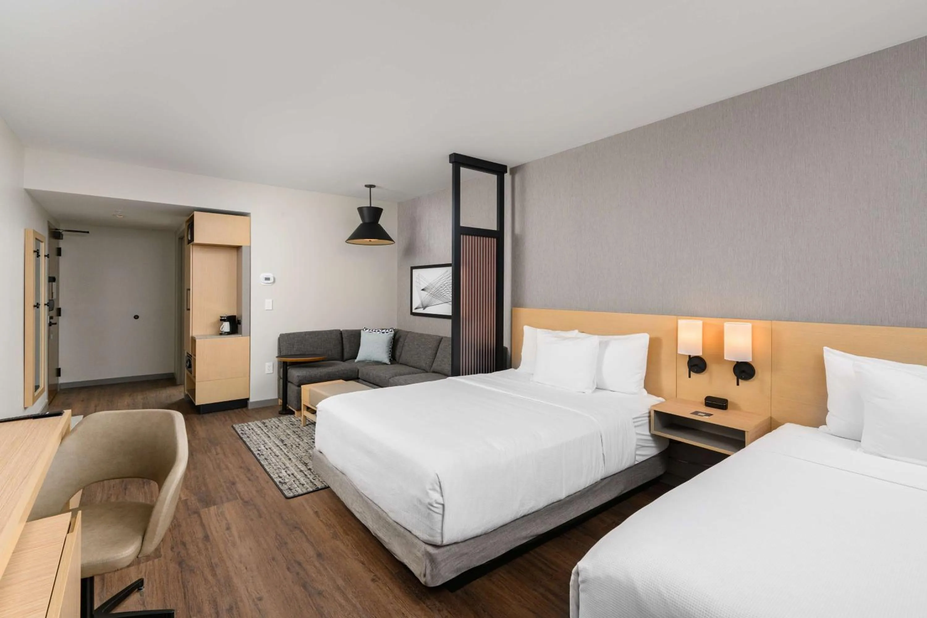 Bedroom, Bed in Hyatt Place Albany Downtown