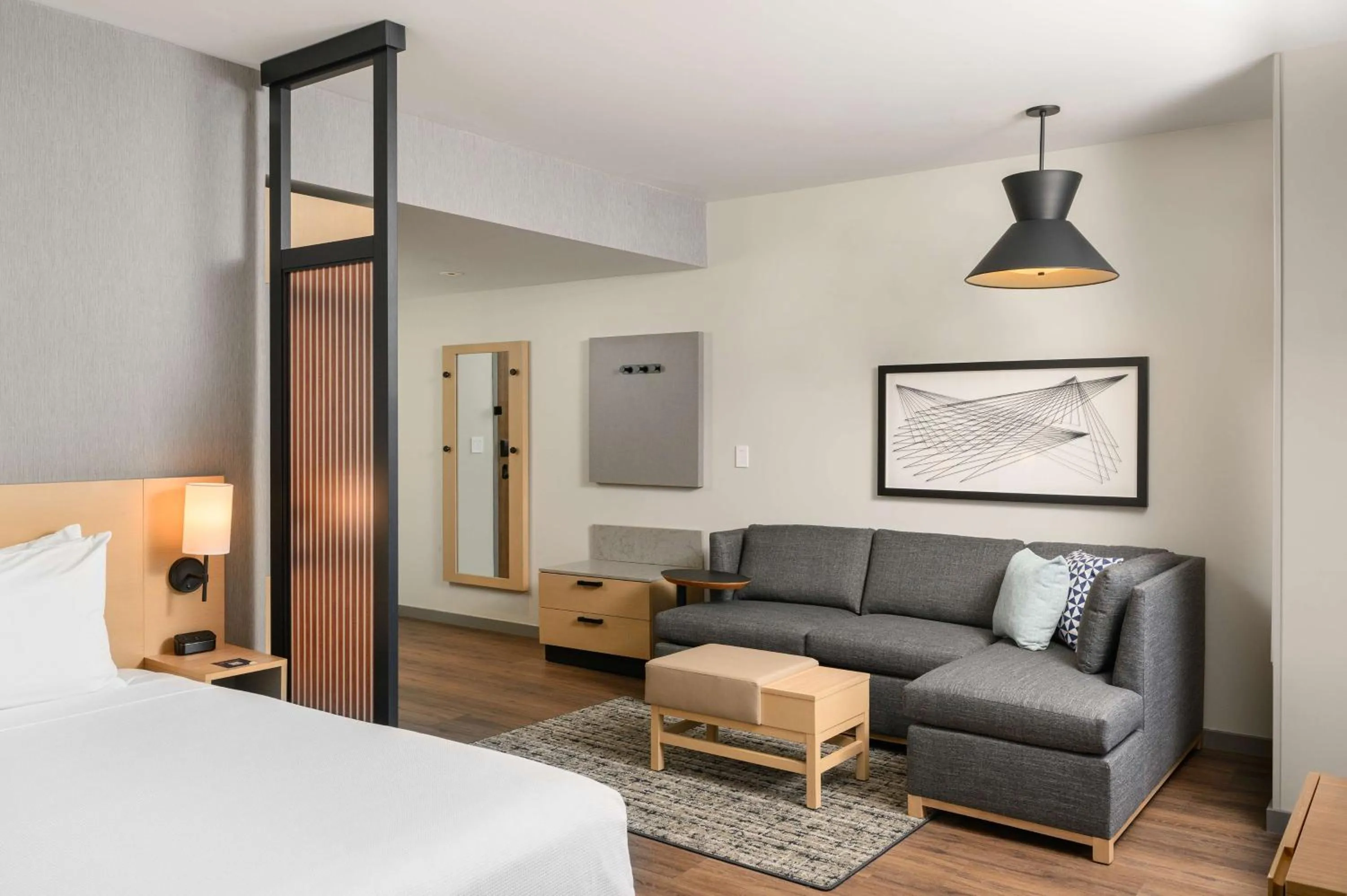 Bedroom, Bed in Hyatt Place Albany Downtown