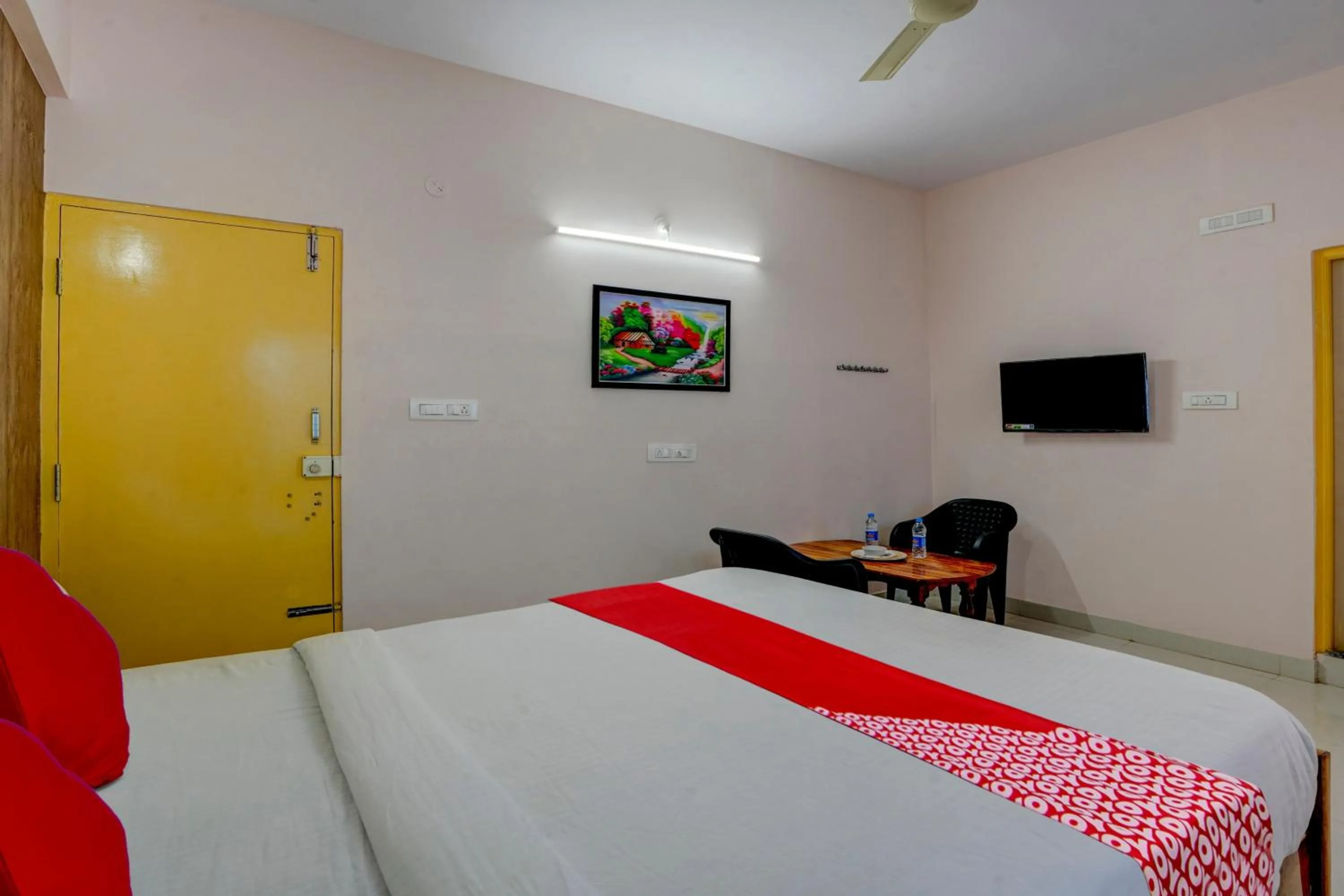 Bedroom, Bed in Hotel O VBH Inn