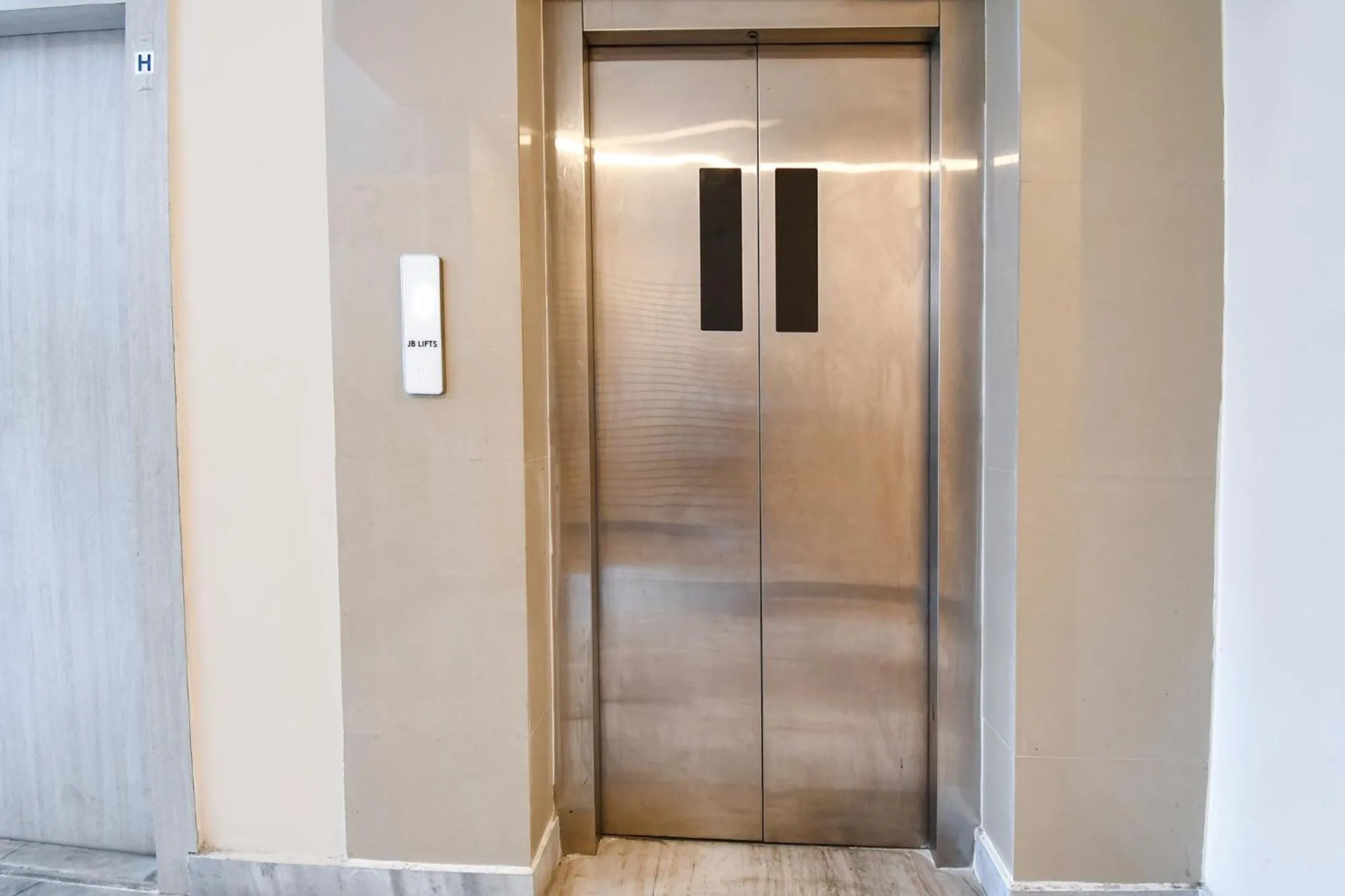 Lobby or reception in FabHotel Kitchen Q Inn - Belaghata