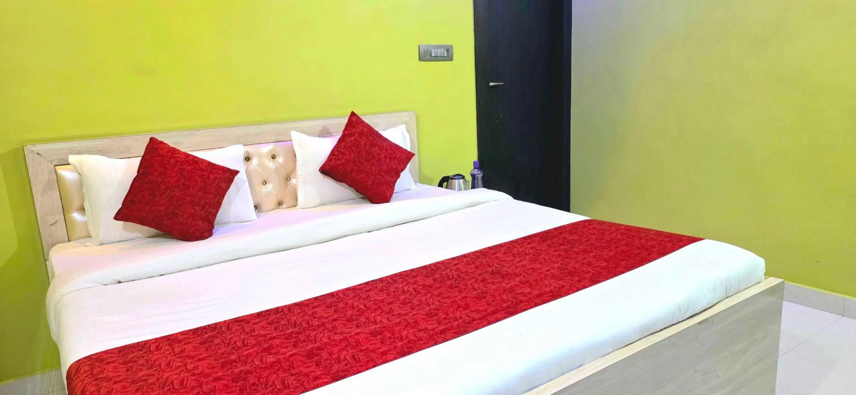 Bedroom in FabExpress JT Complex