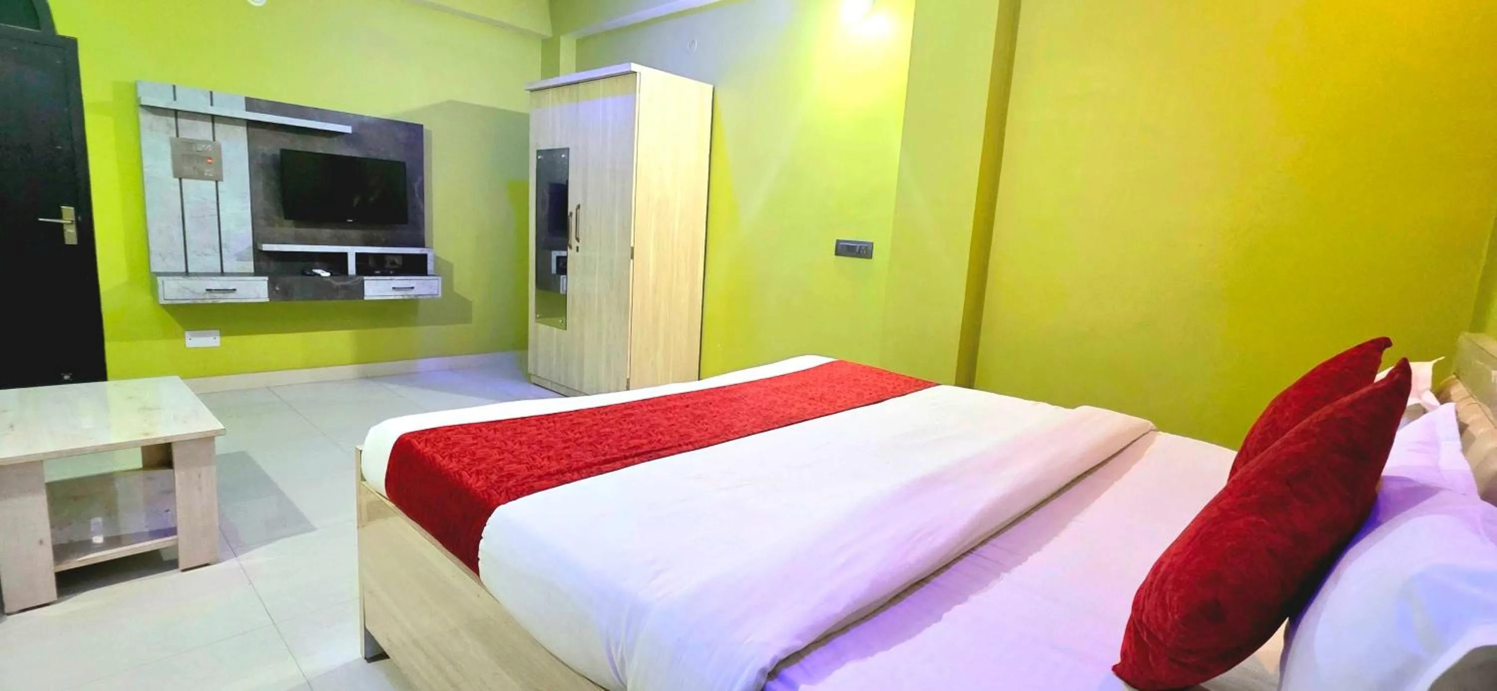 Bedroom in FabExpress JT Complex