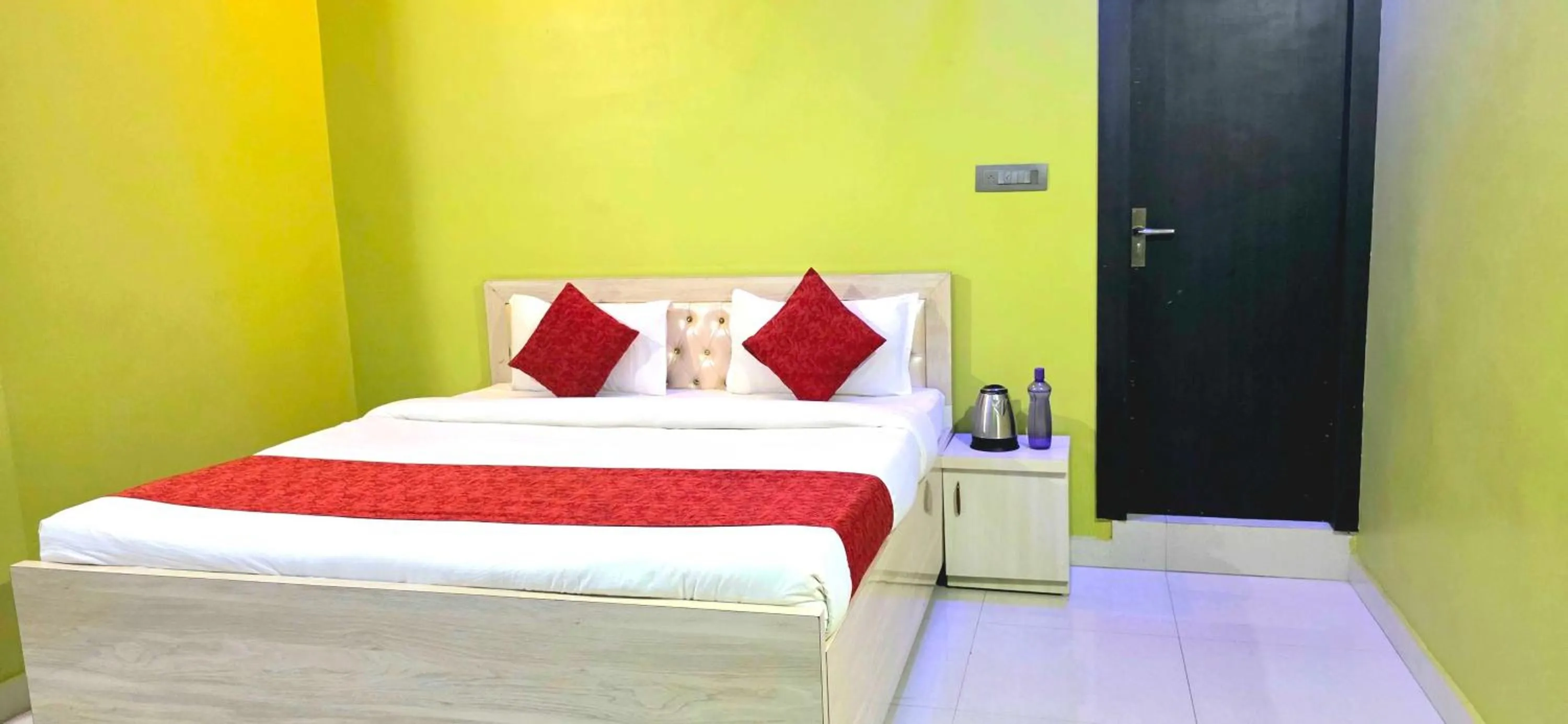 Bedroom in FabExpress JT Complex